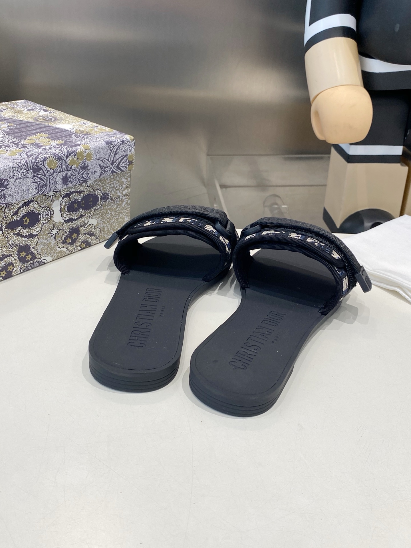 Dior Slides