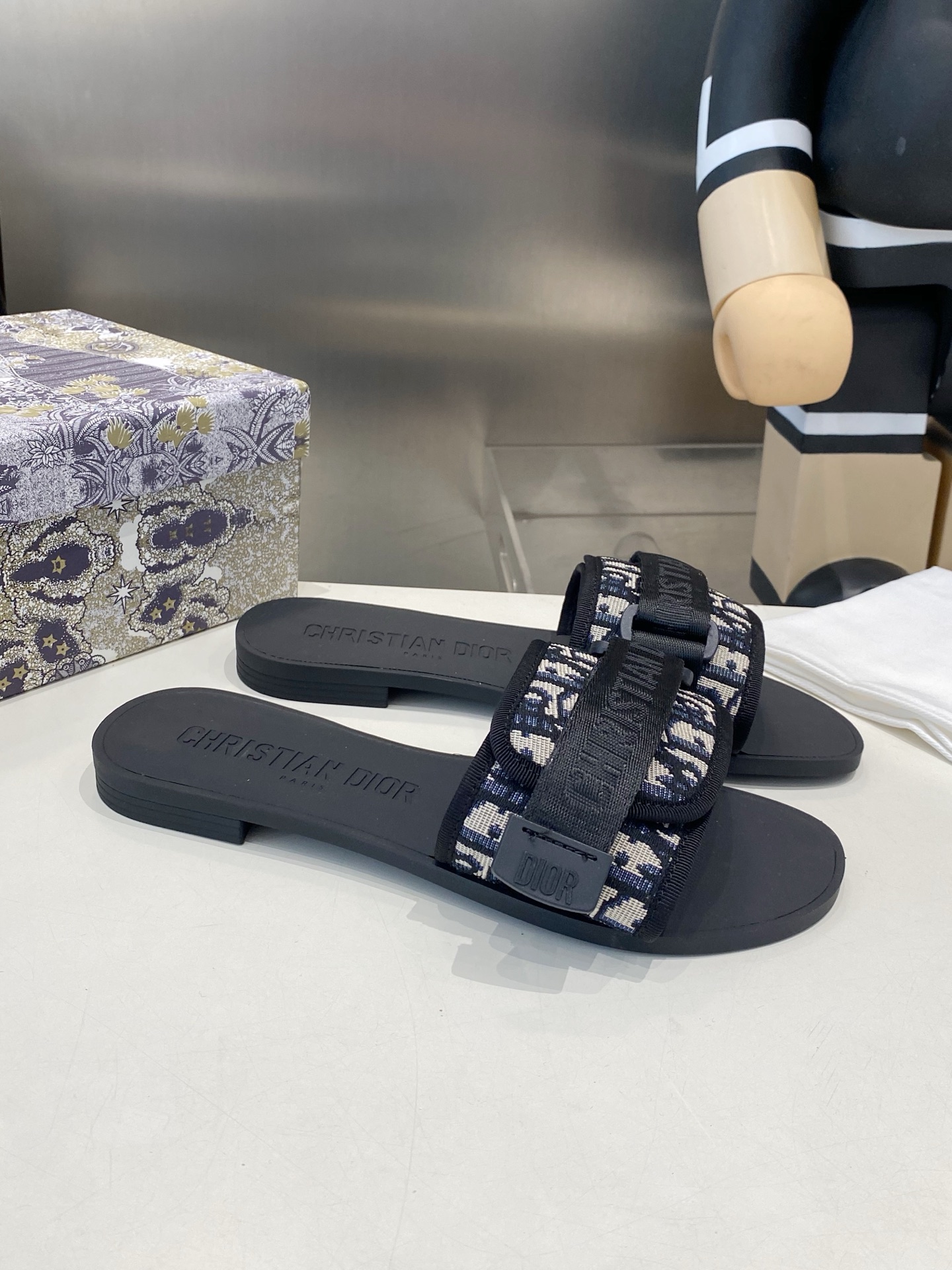 Dior Slides
