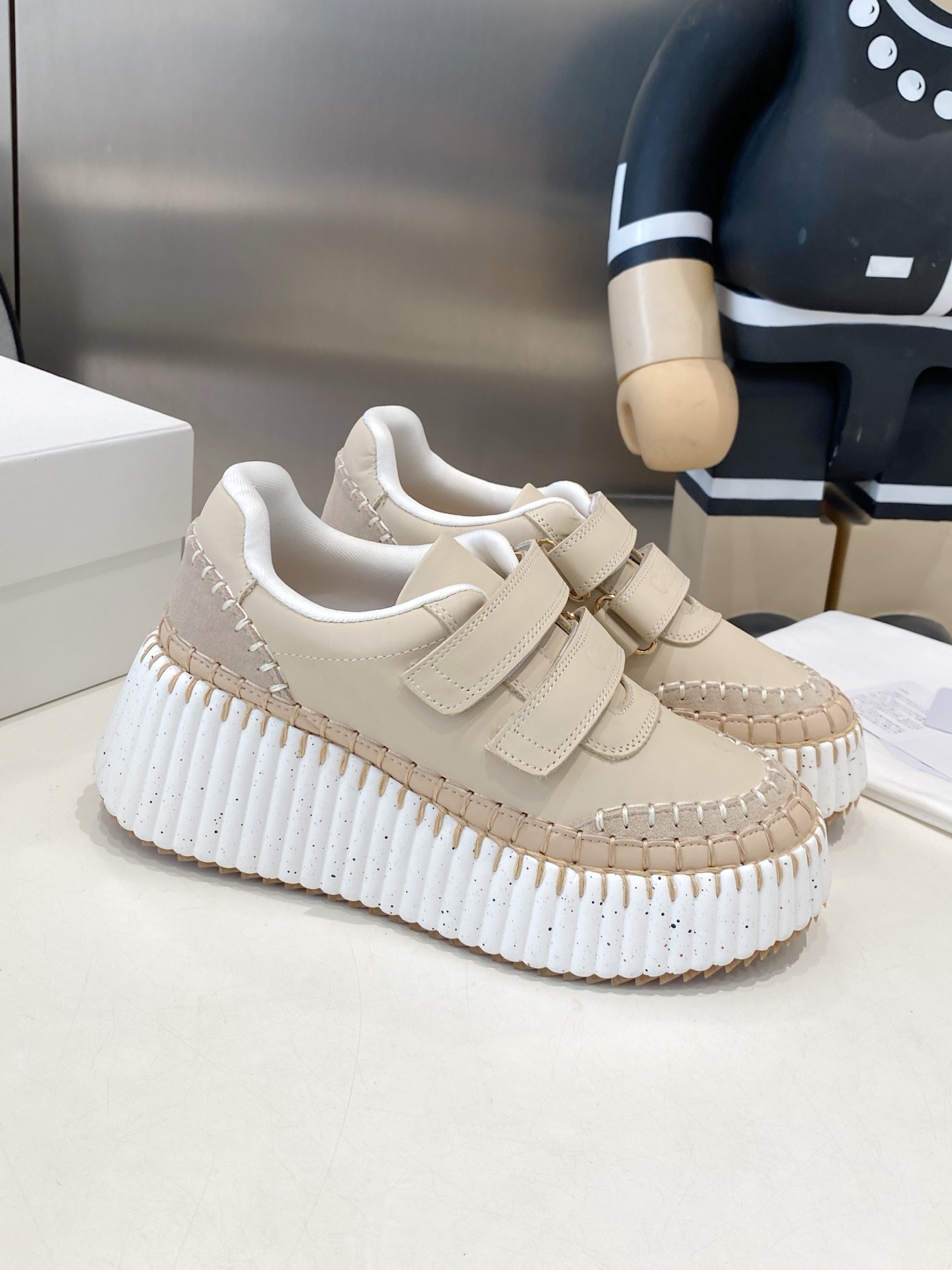 Chloé Nama LeatheCr Velcro Strap Platform Sneakers