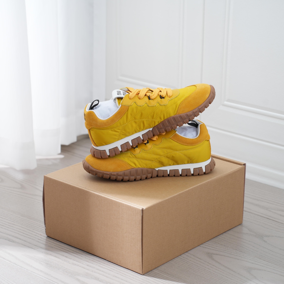 MiuMiu缪缪2025春夏新款德训鞋火火来袭上脚舒适度拉满