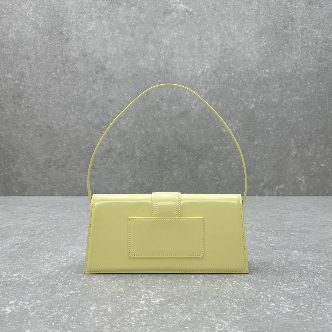 Jacquemus {Open edge beads egg yolk/gold hardware} out