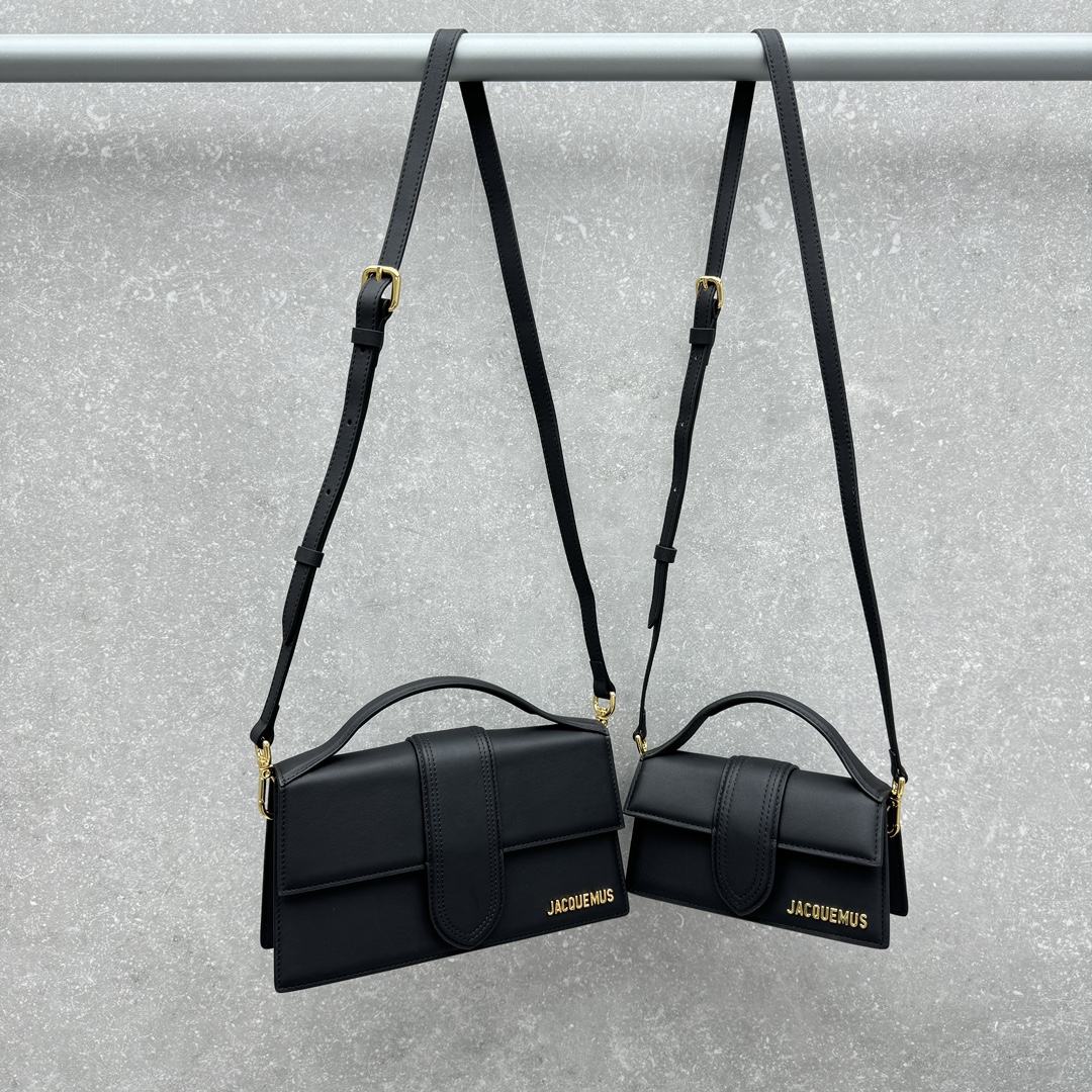 Jacquemus Product _d_Gqf-rymsNCrHJZqPj_ySkemig1leH6vVecUFw