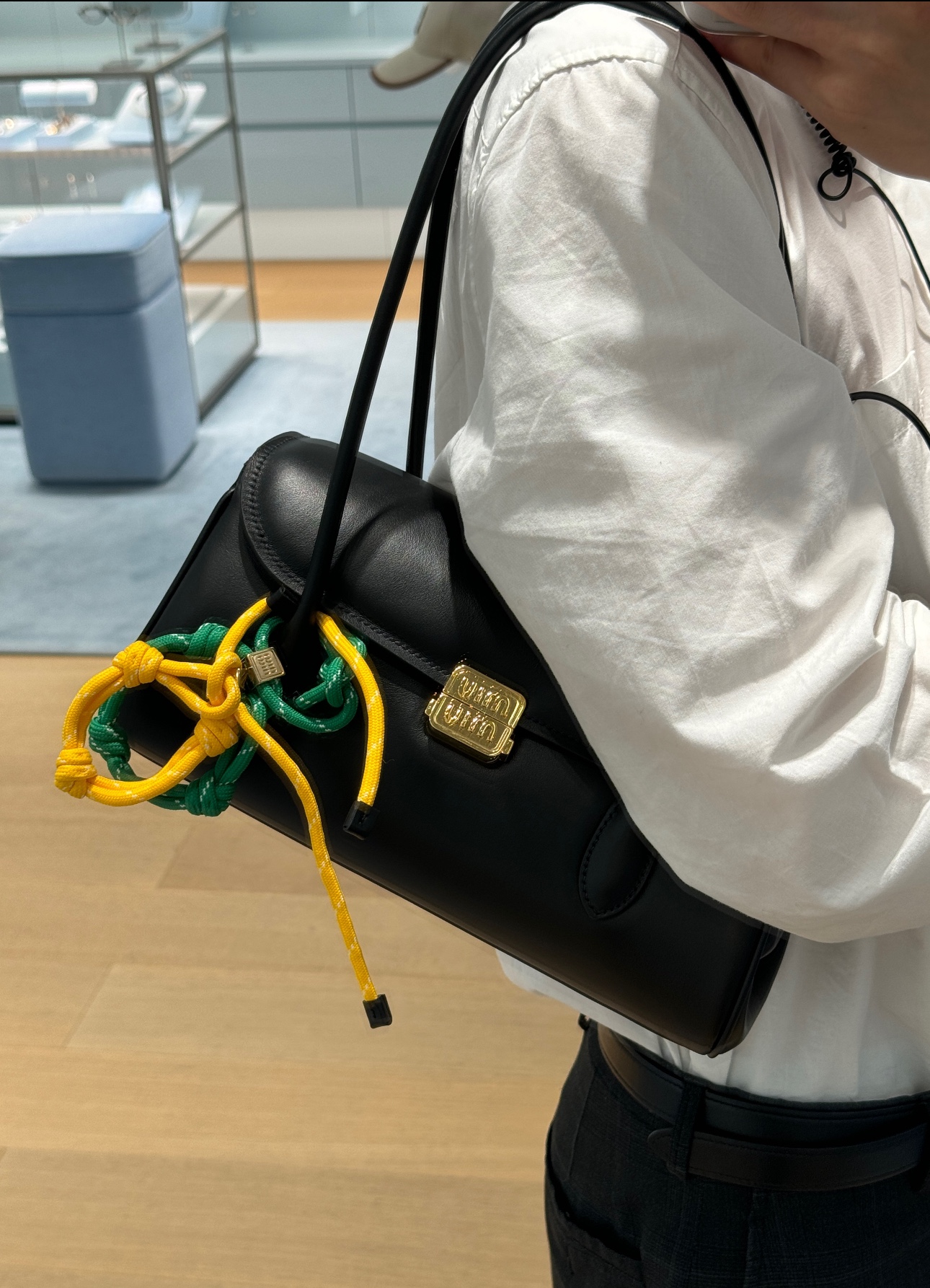 Miu Miu Product _ddkqfSgTBn-b77F9Z-HNqvfiry-iGKEtkXbaN-Q