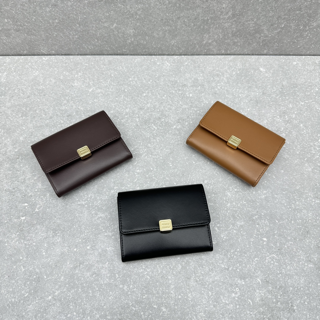 Miu Miu Product _dj5qfC5WvtDIGHg4CAqvDFp3vY2SORa1dHbhesg