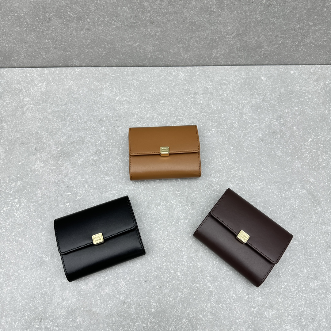 Miu Miu Product _duBqfSaHFu7YTgkBF53A0WPWjo1oh9Z9fF-2roQ