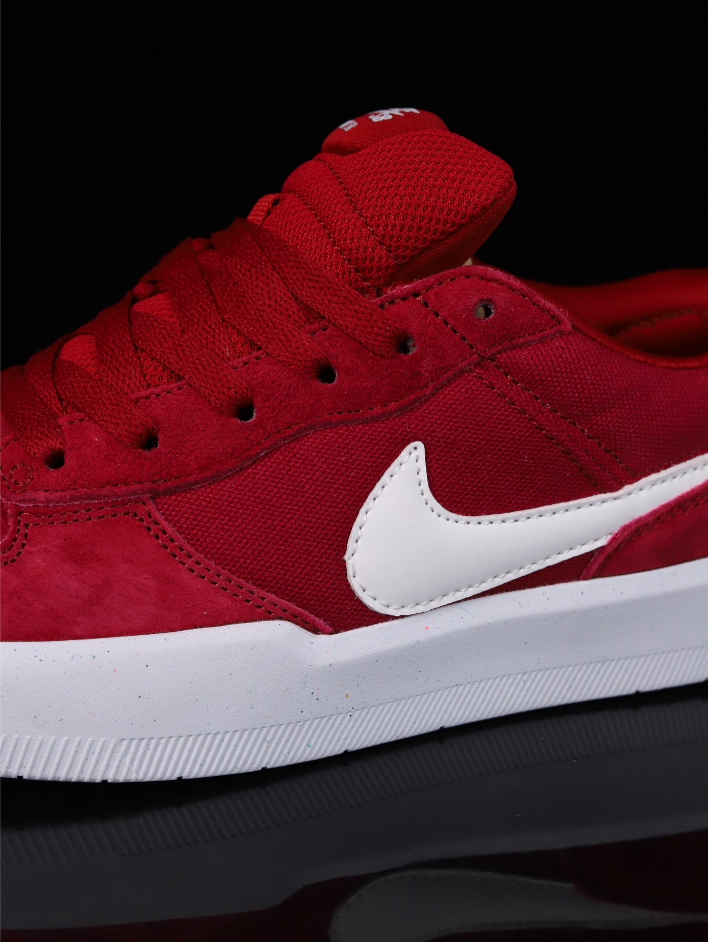 •终端放货💰140(本地自减)
•C版·极致性价比 耐克Nike SB Force 58低帮休闲板鞋 是一款将前沿创新带入街头的单品 它具有硫化杯底 具有出色的耐用性和灵活性 使用帆布和绒面革 在饰面上放置通风口
货号:CZ2959-009
尺码:36 36.5 37.5 38 38.5 39 40 40.5 41 42 42.5 43 44 45