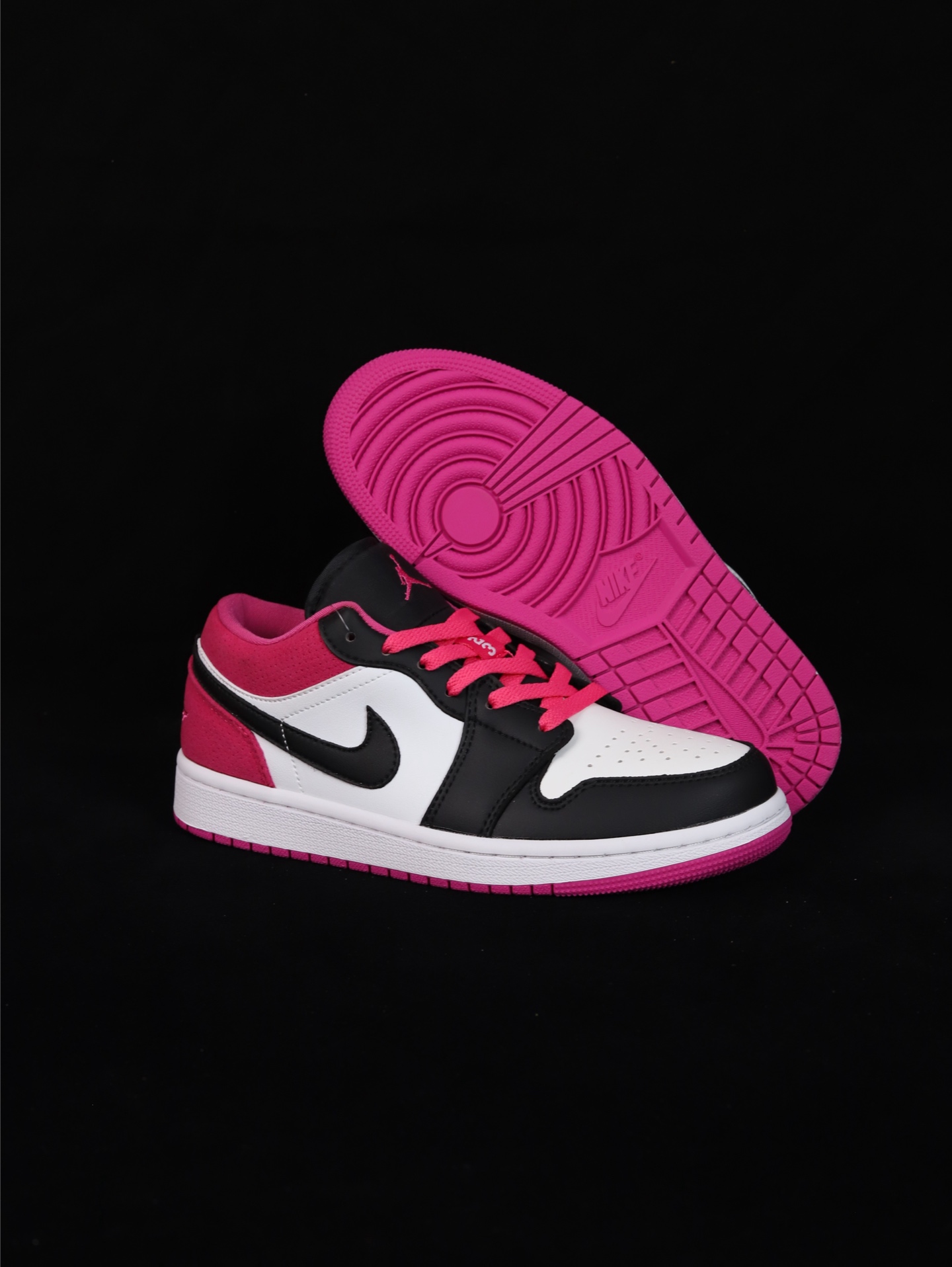 •S版·真头层性价比天花板·长期补货 Air Jordan 1 Low低帮原鞋购回重新打版开模 拒绝公底 购置公司同步原材料 都有细节还原95%全网最高版本 原汁原味 忠于原版 货号:CT1564-005