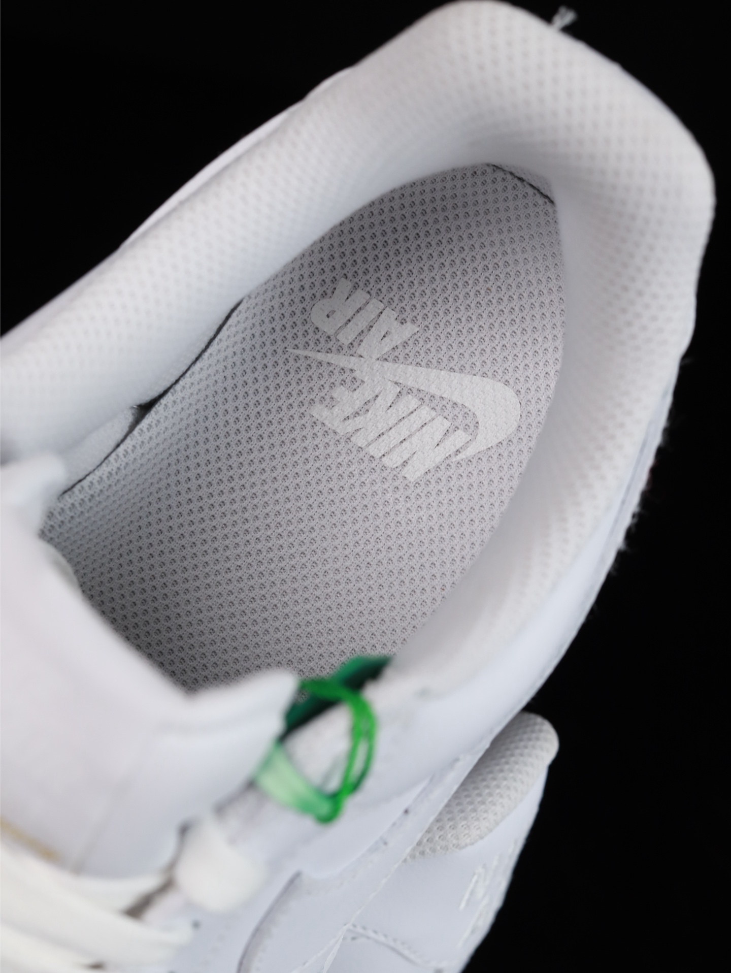 特价福利Nike Air Force 1 Low 原厂冲刀皮料切割干净 无任何毛边 清洁度细节完美 做工