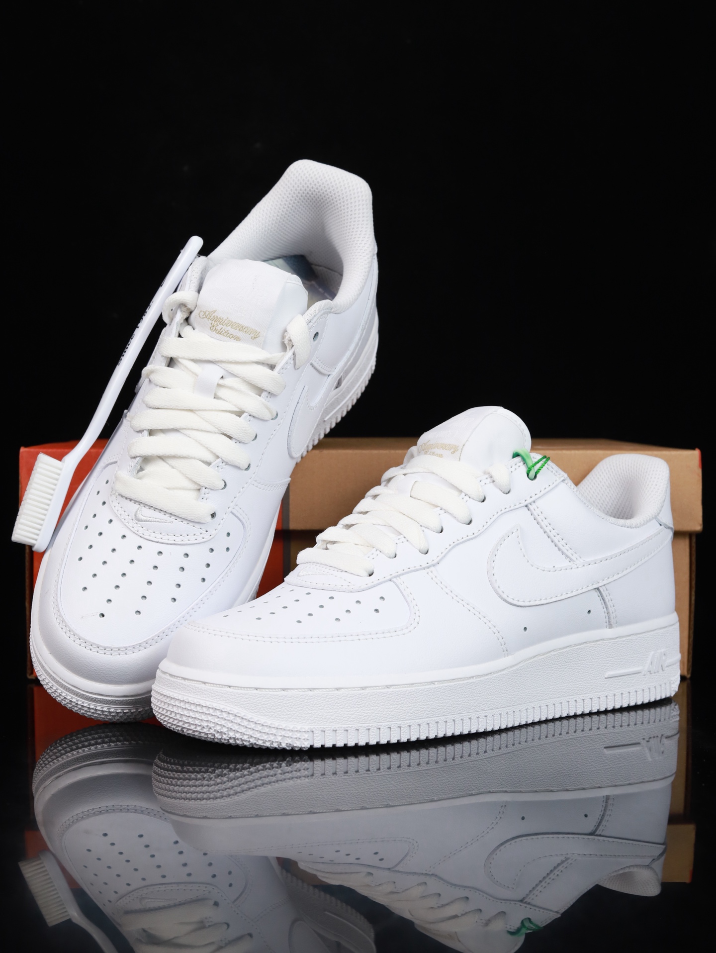 特价福利Nike Air Force 1 Low 原厂冲刀皮料切割干净 无任何毛边 清洁度细节完美 做工