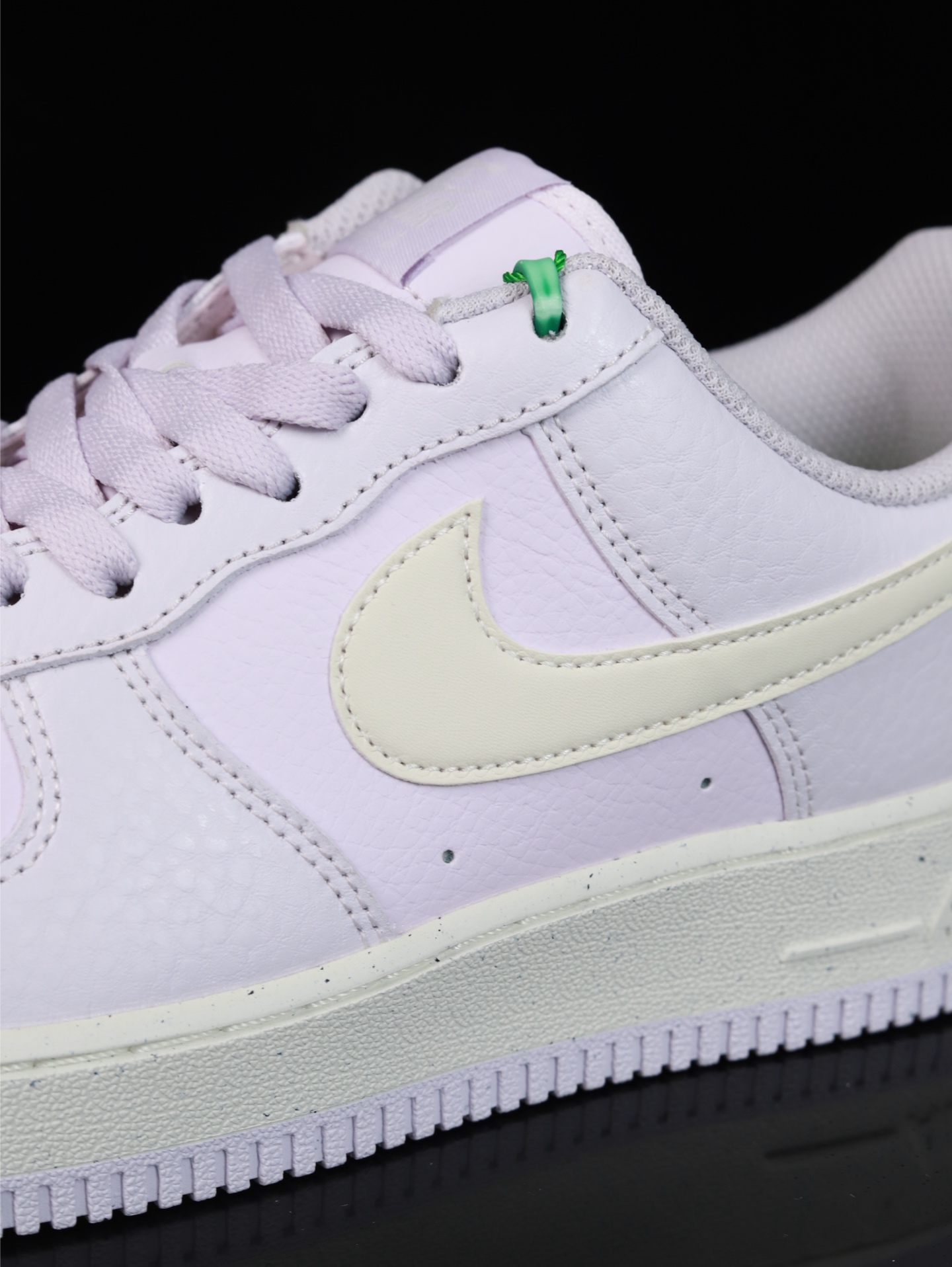 特价Nike Air Force 1 Low 原厂冲刀皮料切割干净 无任何毛边 清洁度细节完美 做工细节