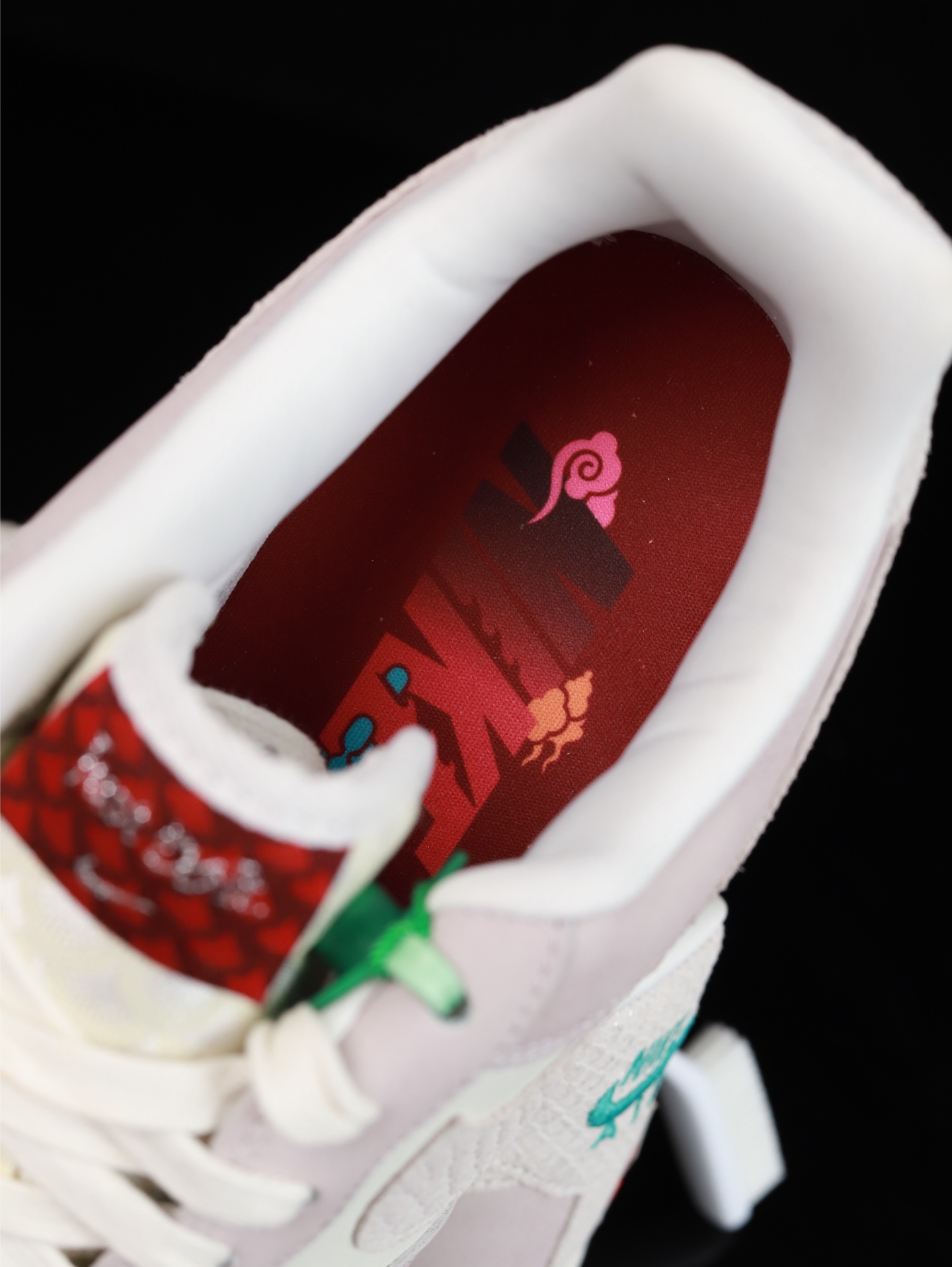 特价Nike Air Force 1 Low 原厂冲刀皮料切割干净 无任何毛边 清洁度细节完美 做工细节