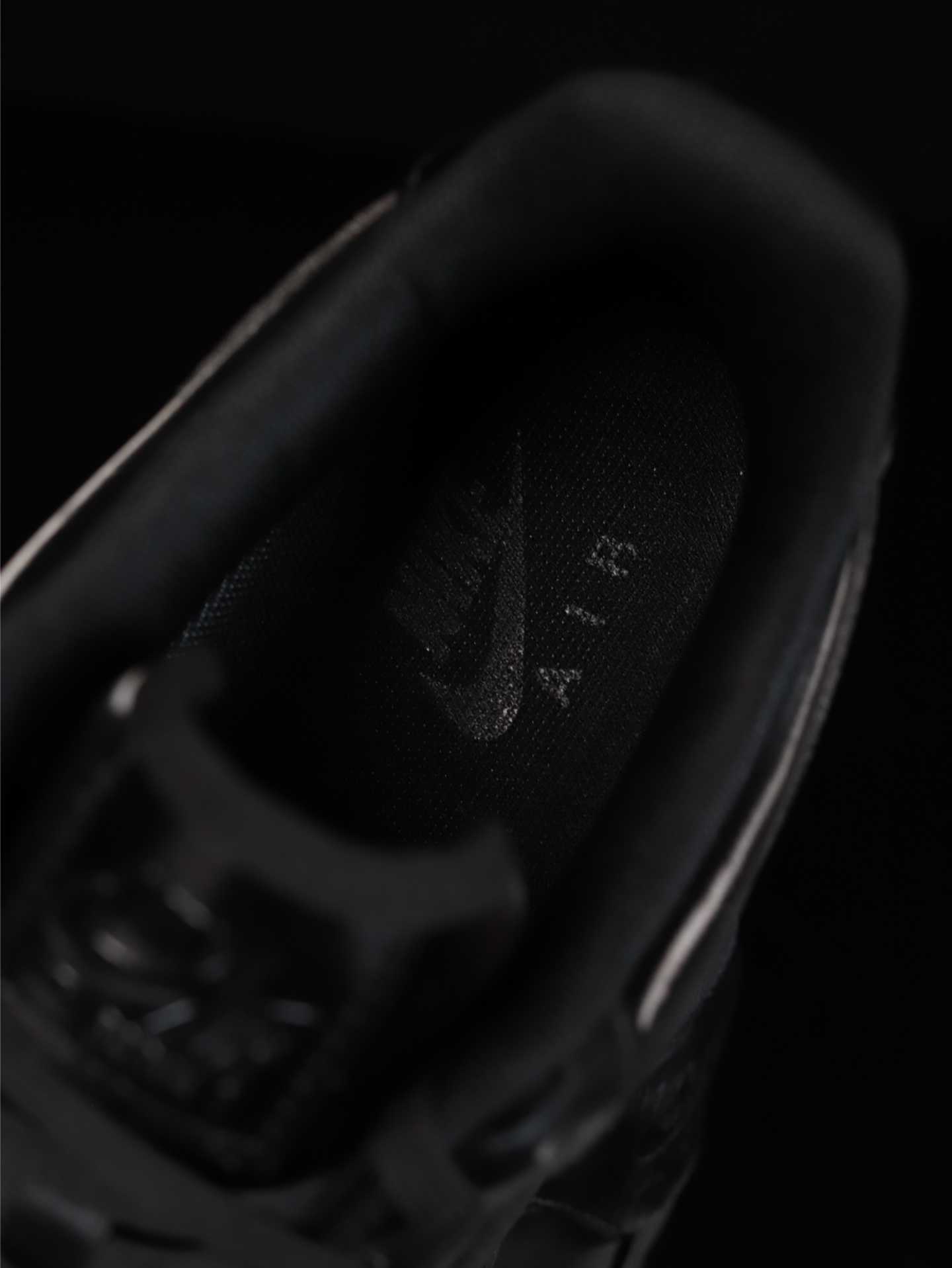 特价货号： HF9109-001SIZE：35.5 36 36.5 37.5 38 38.5 39 40