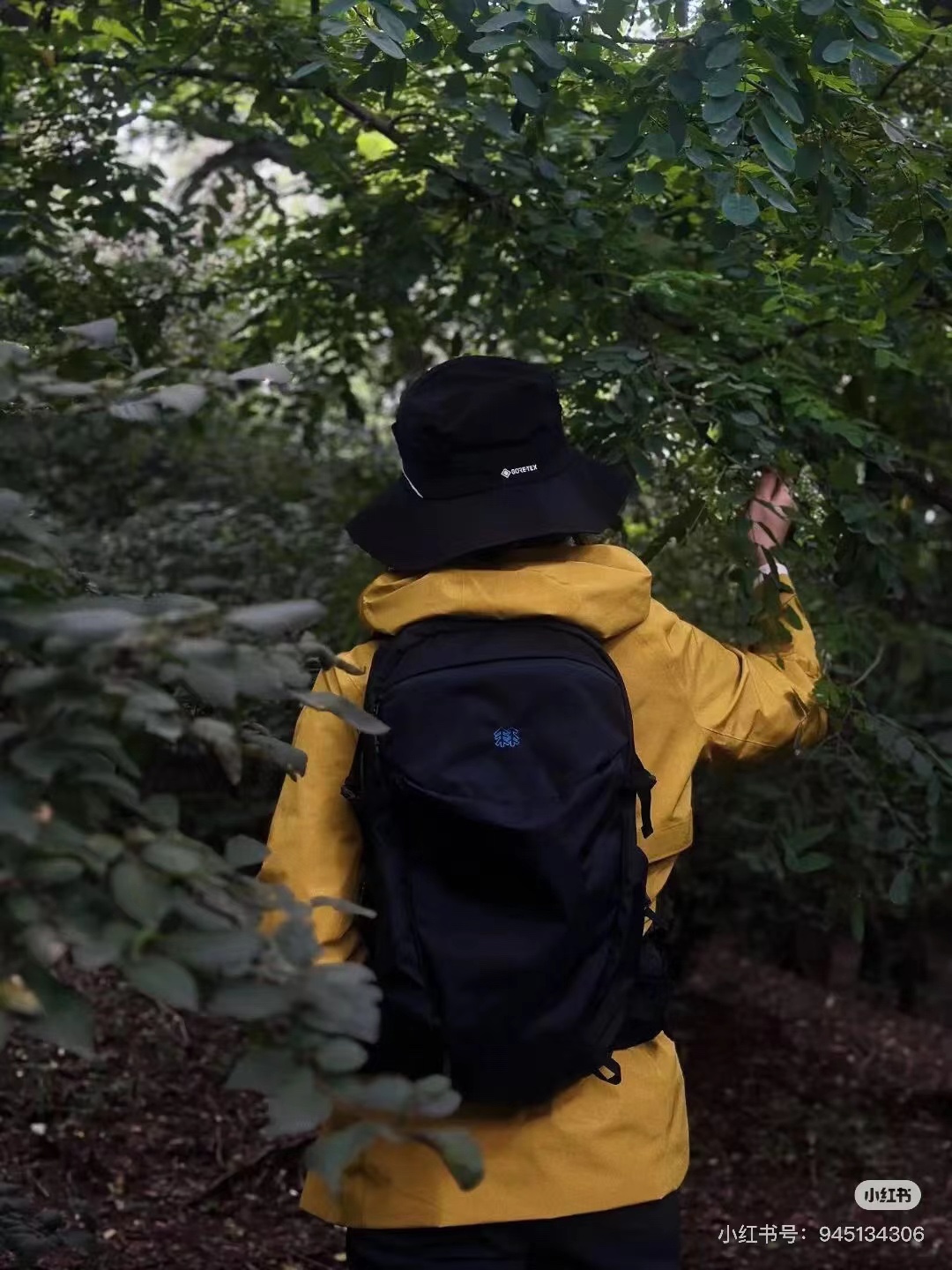 The Kolon backpack, designed to accompany every journey and capture - Comprehensive 4