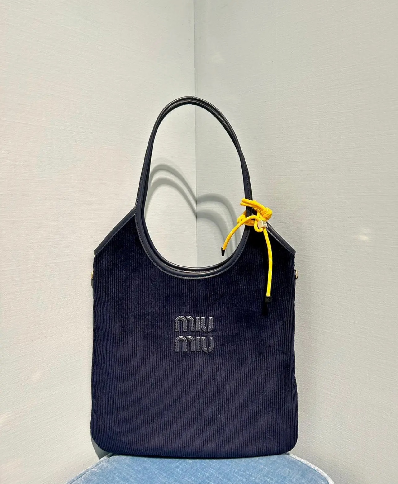 miumiu限量发售 3