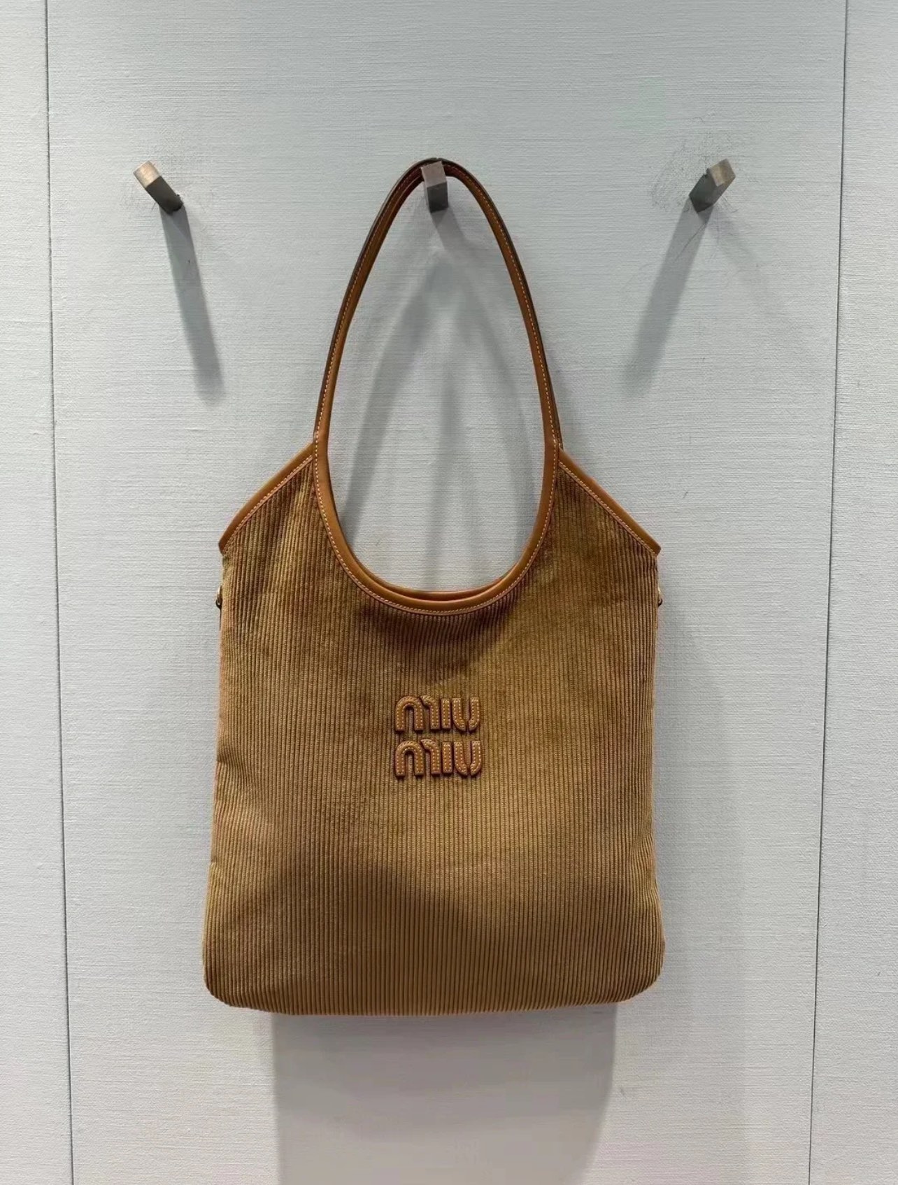 miumiu限量发售 5