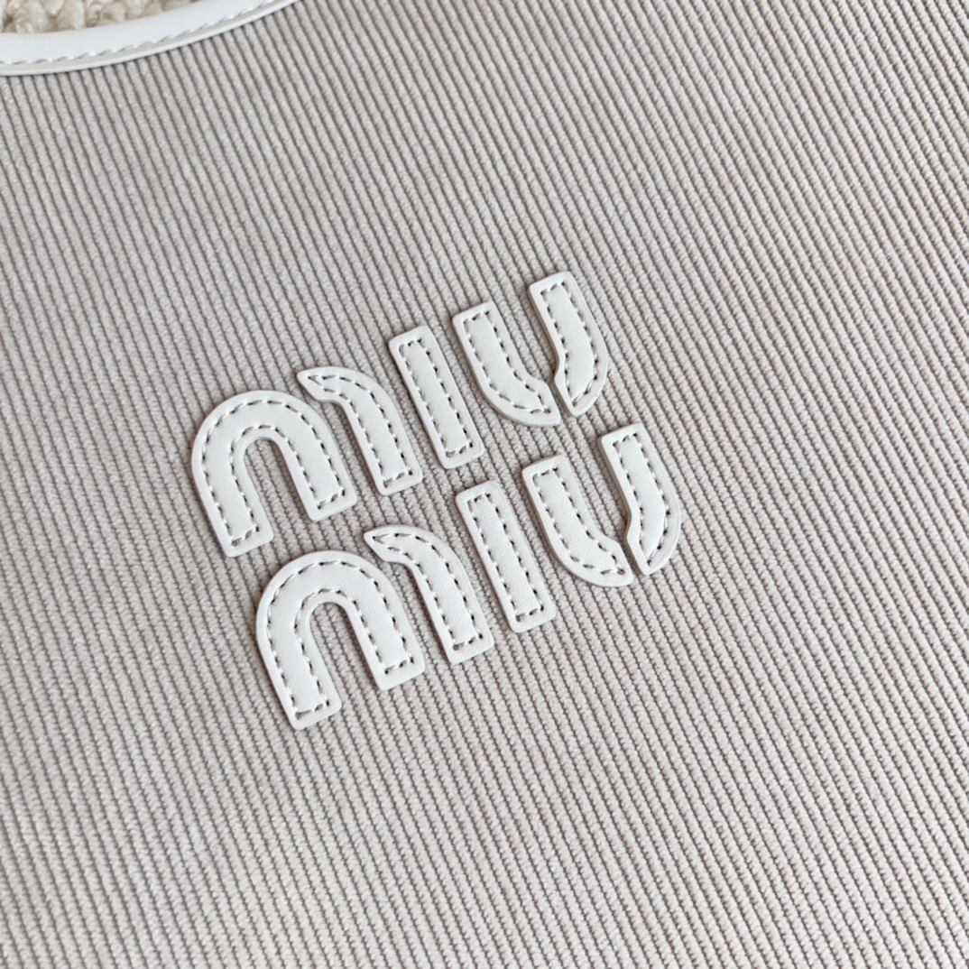 Miu Miu runway crescent tote bag crafted in corduroy - Comprehensive 3