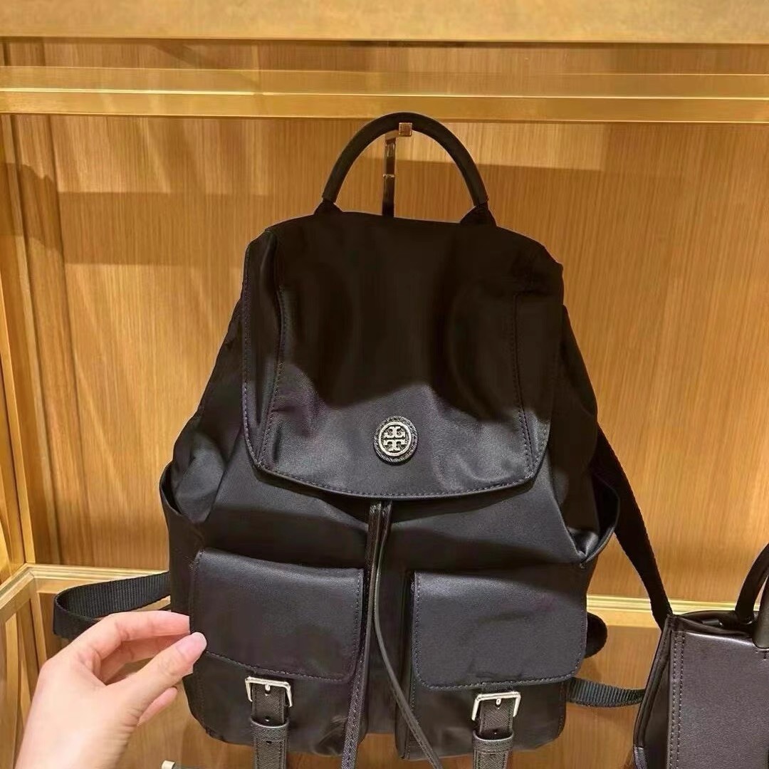 prad爆火双肩包的平替款 5