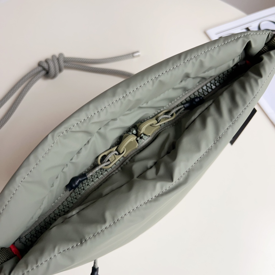 moss greenMeet various travel needs. Inspired by climbing equipment, it  - Comprehensive 8