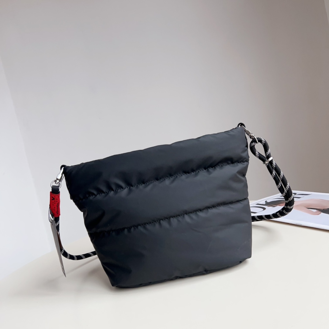 blackThe winter pack in the mountains has also arrivedThe shoulder strap - Comprehensive 2