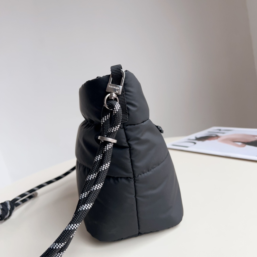 blackThe winter pack in the mountains has also arrivedThe shoulder strap - Comprehensive 5