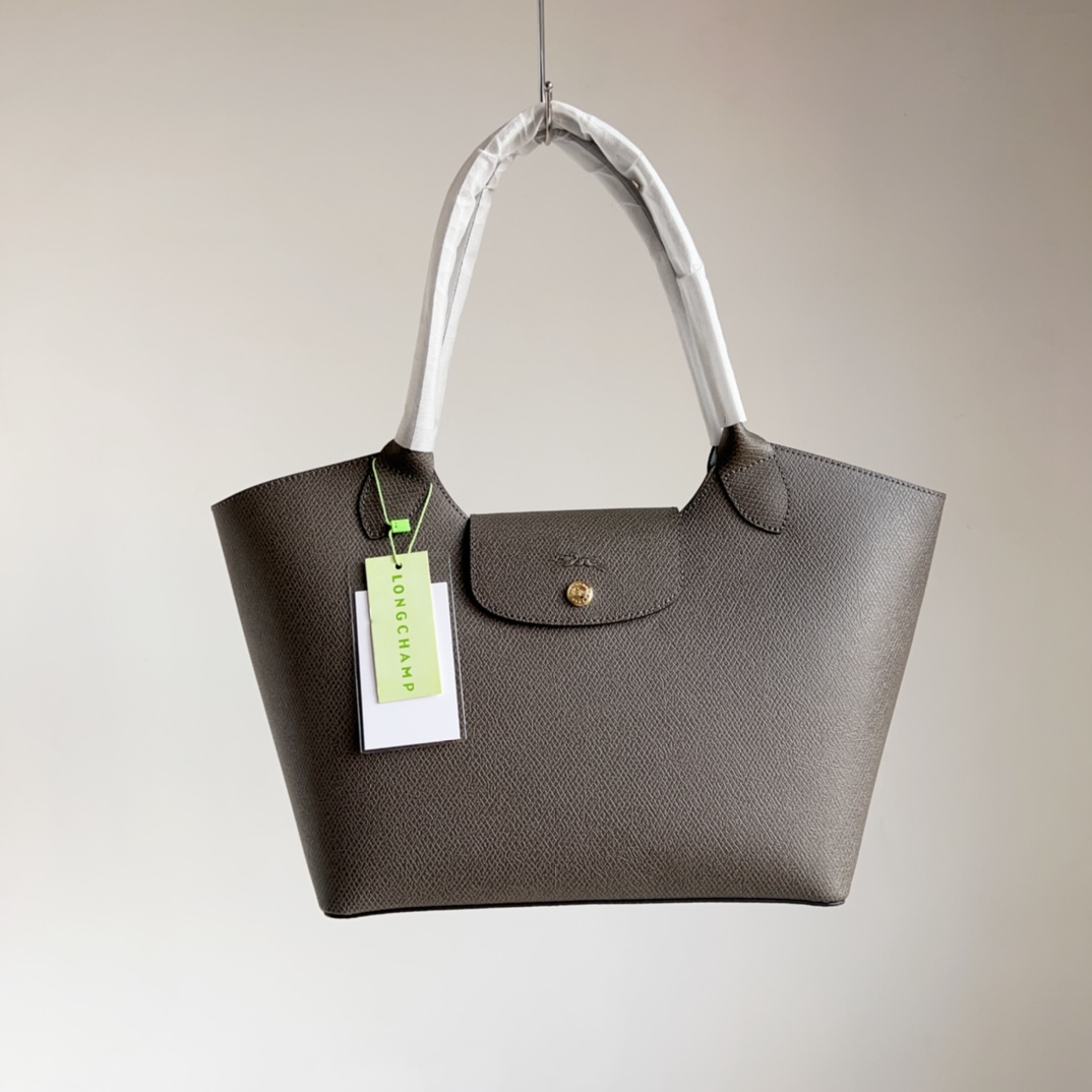 Bally Luxury Designer Handbag Shoulder Crossbody Bag crafted in premium 3