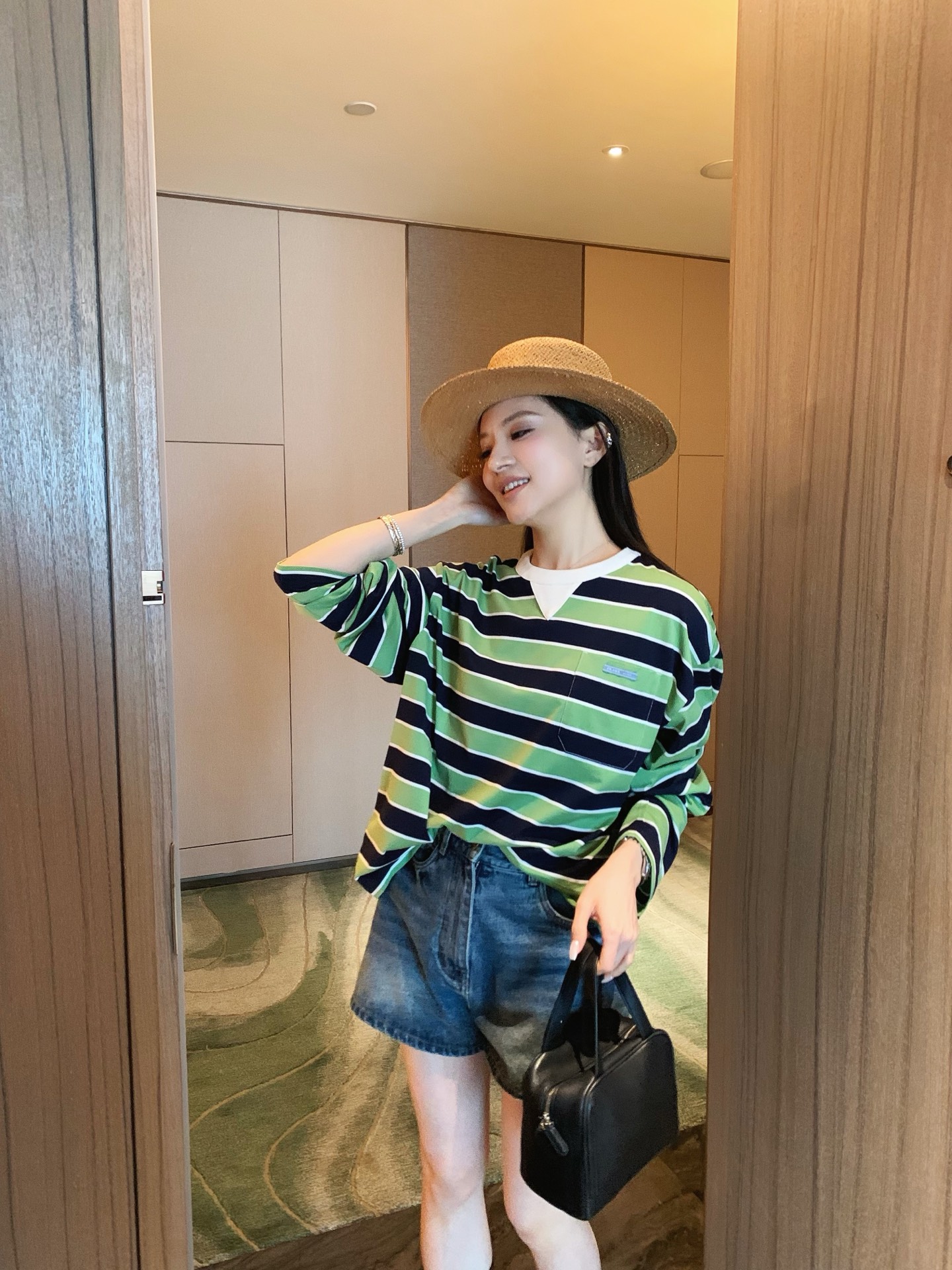 NO:807826,Upper body pictures of models at stalls,19860909档口模特上身图,,,Women's clothing