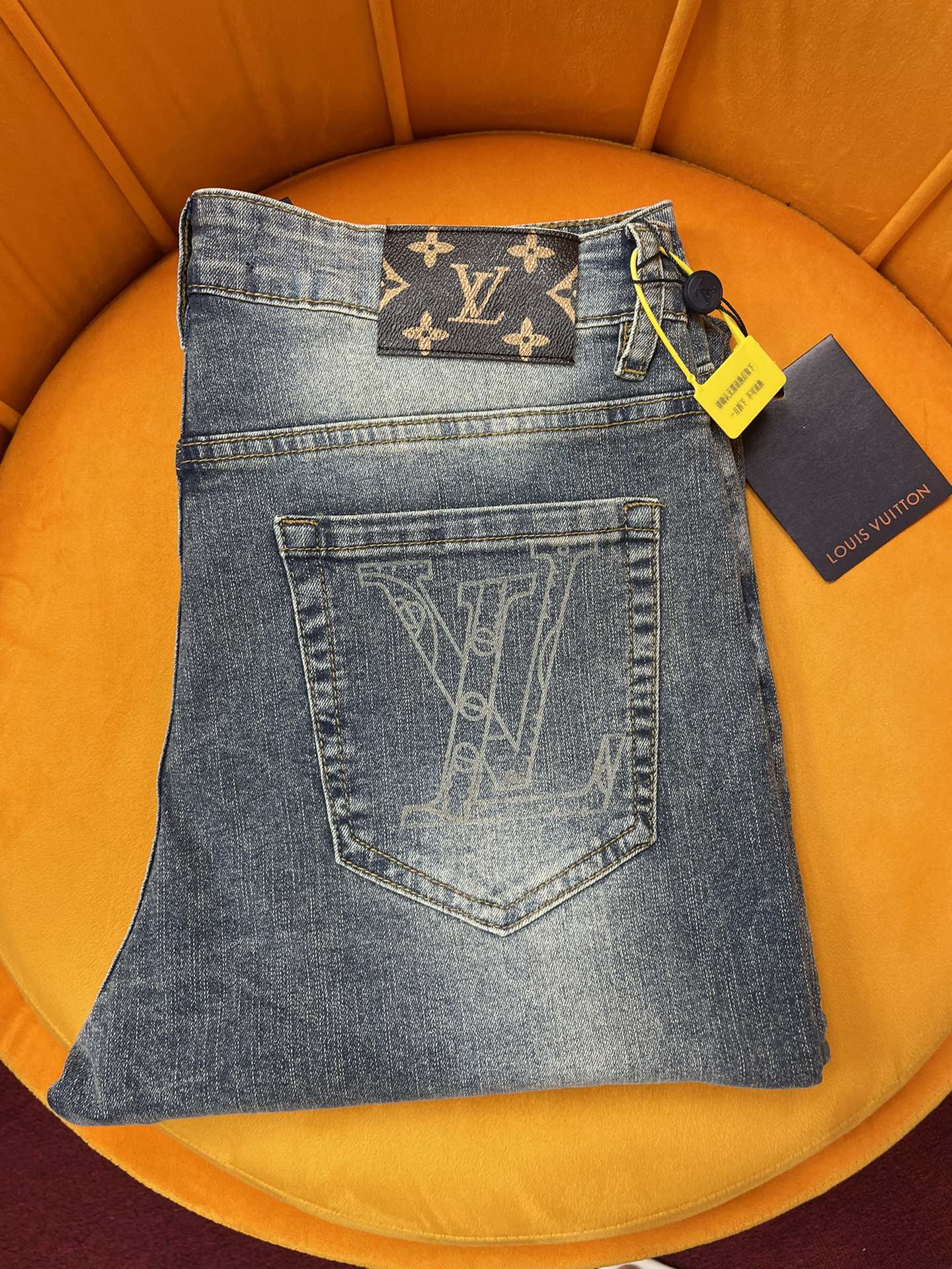 The Quality Replica
 Louis Vuitton Clothing Jeans AAA Class Casual