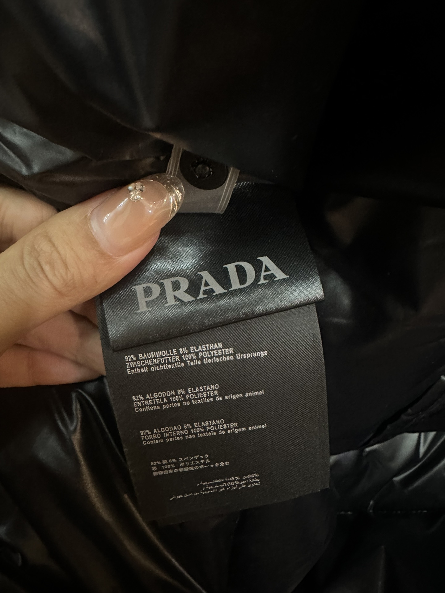 PRADA/普拉达2024新款亮面羽绒服连帽外套原版开发全套五金辅料配件采用进口国产90白鹅绒超高充绒量