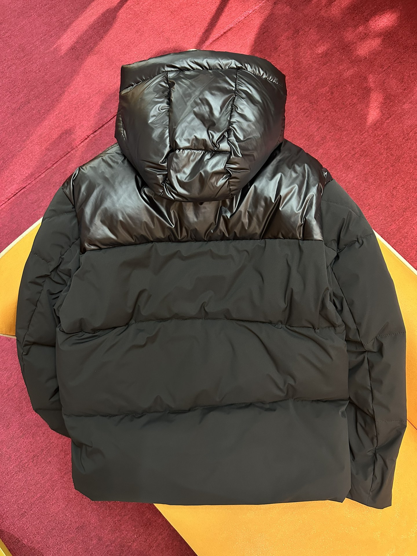 MONCLER/蒙口2024新款亮面羽绒服连帽外套原版开发全套五金辅料配件采用进口国产90白鹅绒超高充绒