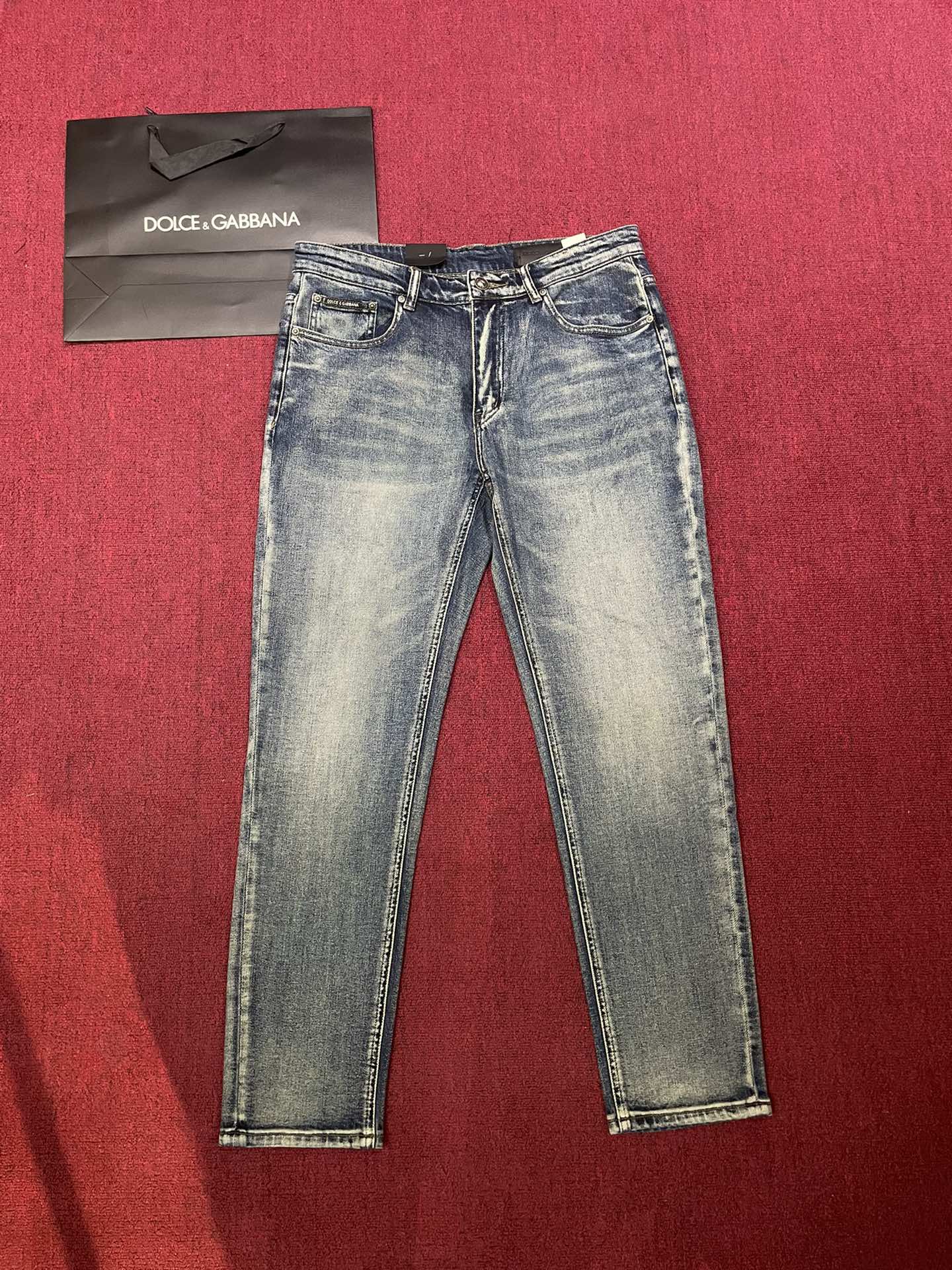 DOLCE & GABBANA 2024 New Jeans Perfect Blue Wash Slim Straight Leg Denim 3 i1728717395 384 7