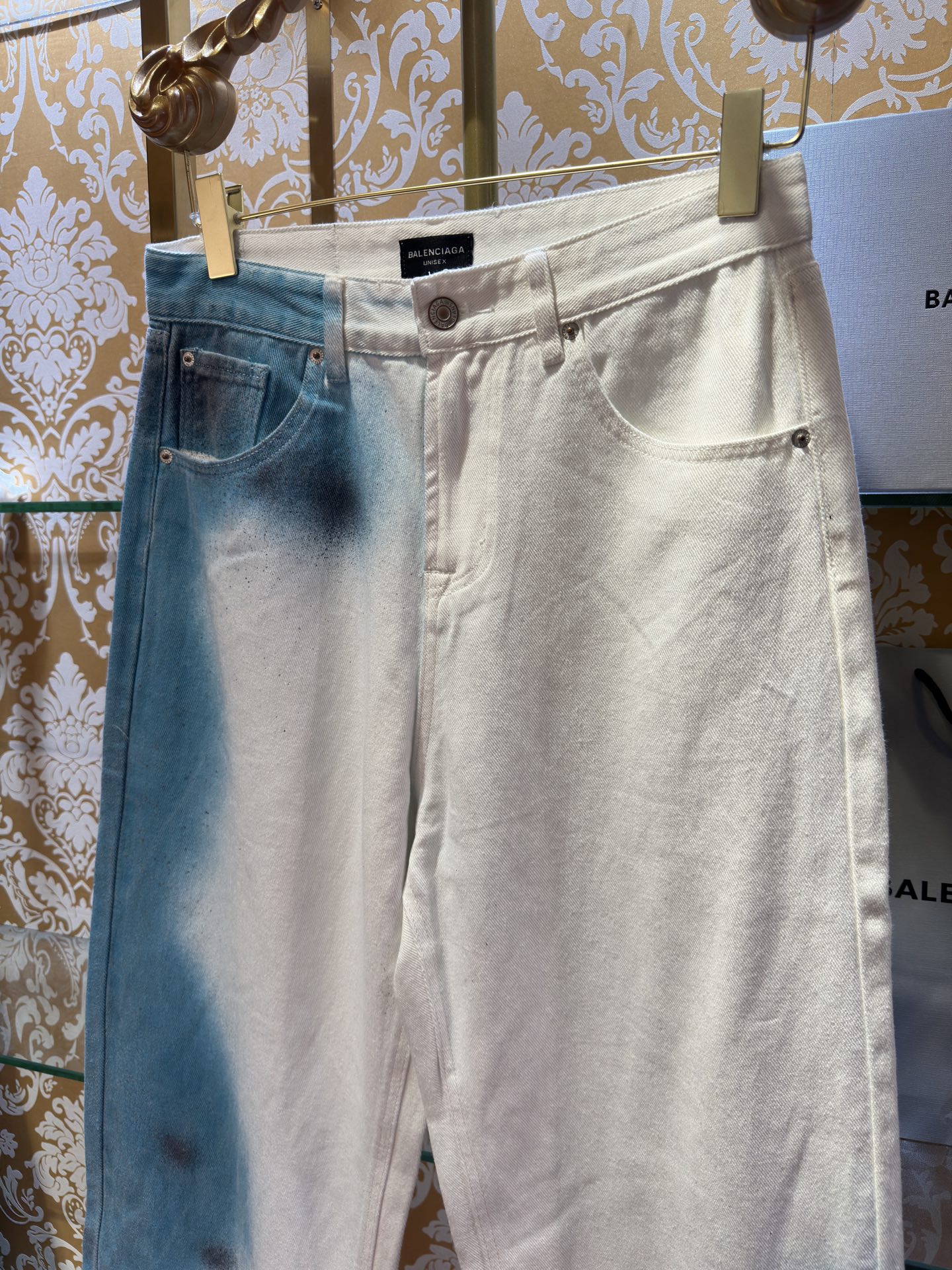 Balenciaga p400 牛仔水仔裤 - 高端工艺と独特な質感