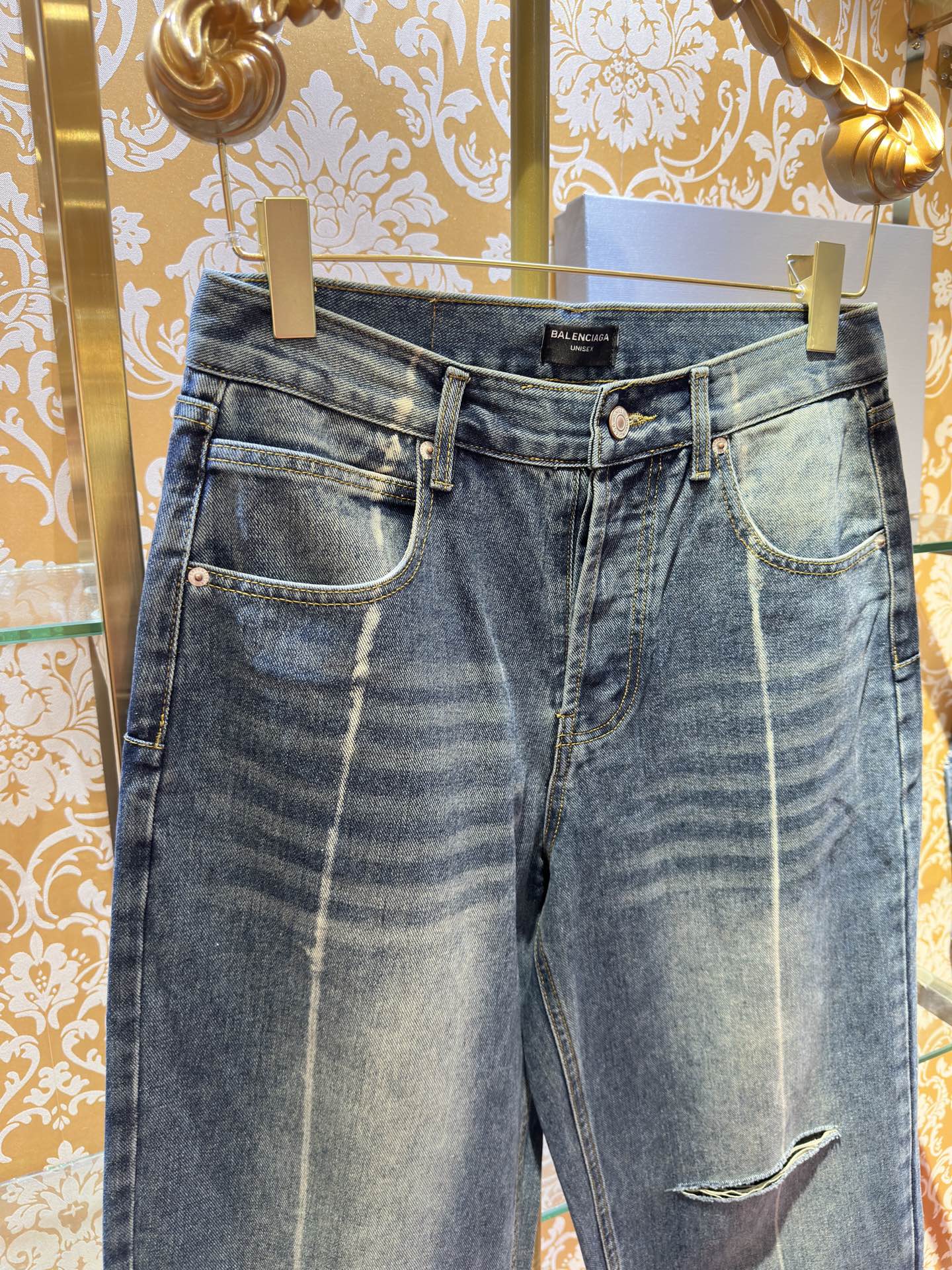 Balenciaga P400 牛仔水仔裤 - 手工做旧の高級デニム