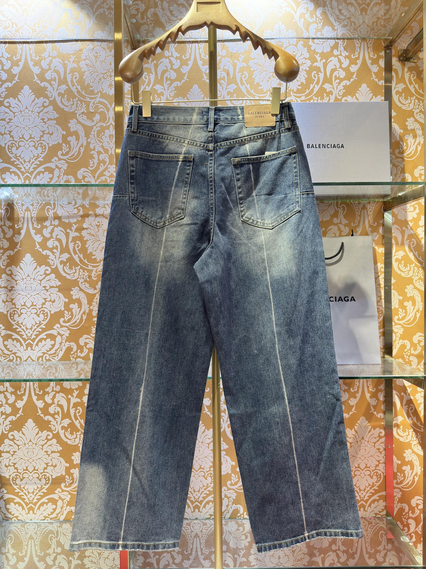 Balenciaga P400 牛仔水仔裤 - 手工做旧の高級デニム