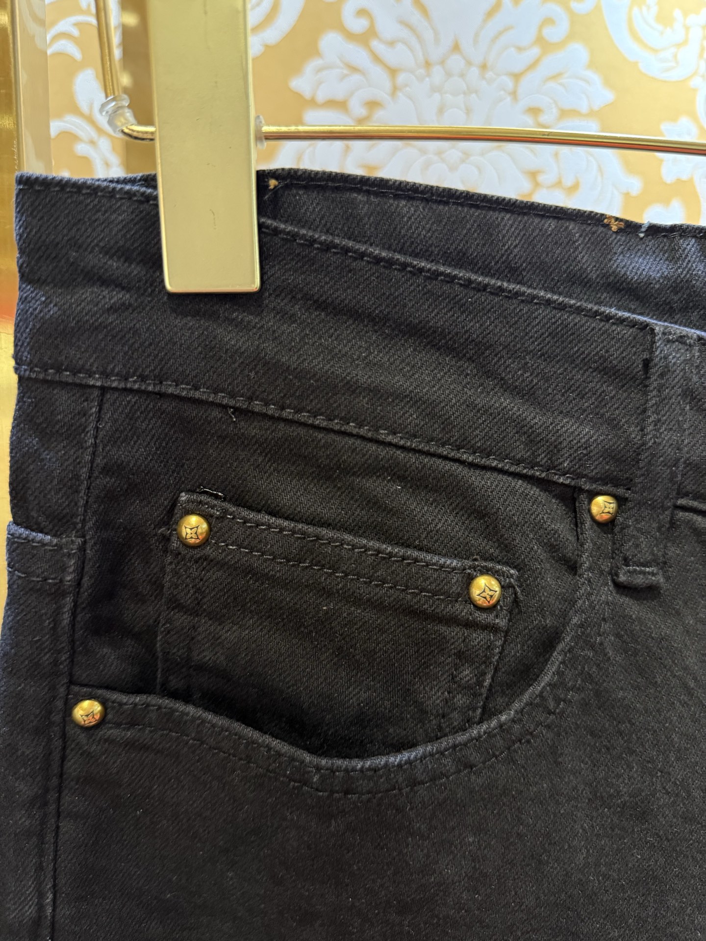 Louis Vuitton p400 限定版 牛仔パンツ