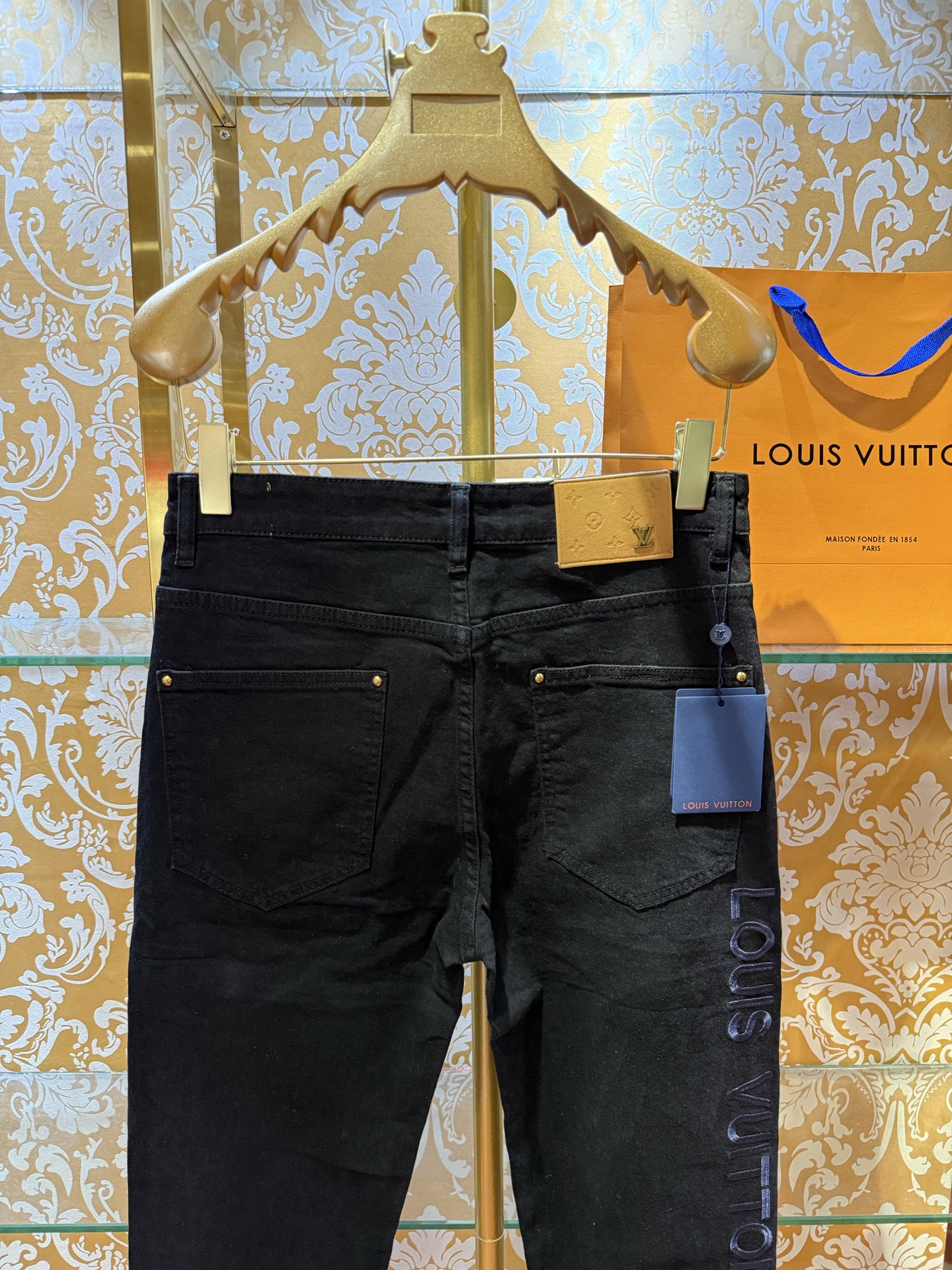 Louis Vuitton p400 限定版 牛仔パンツ