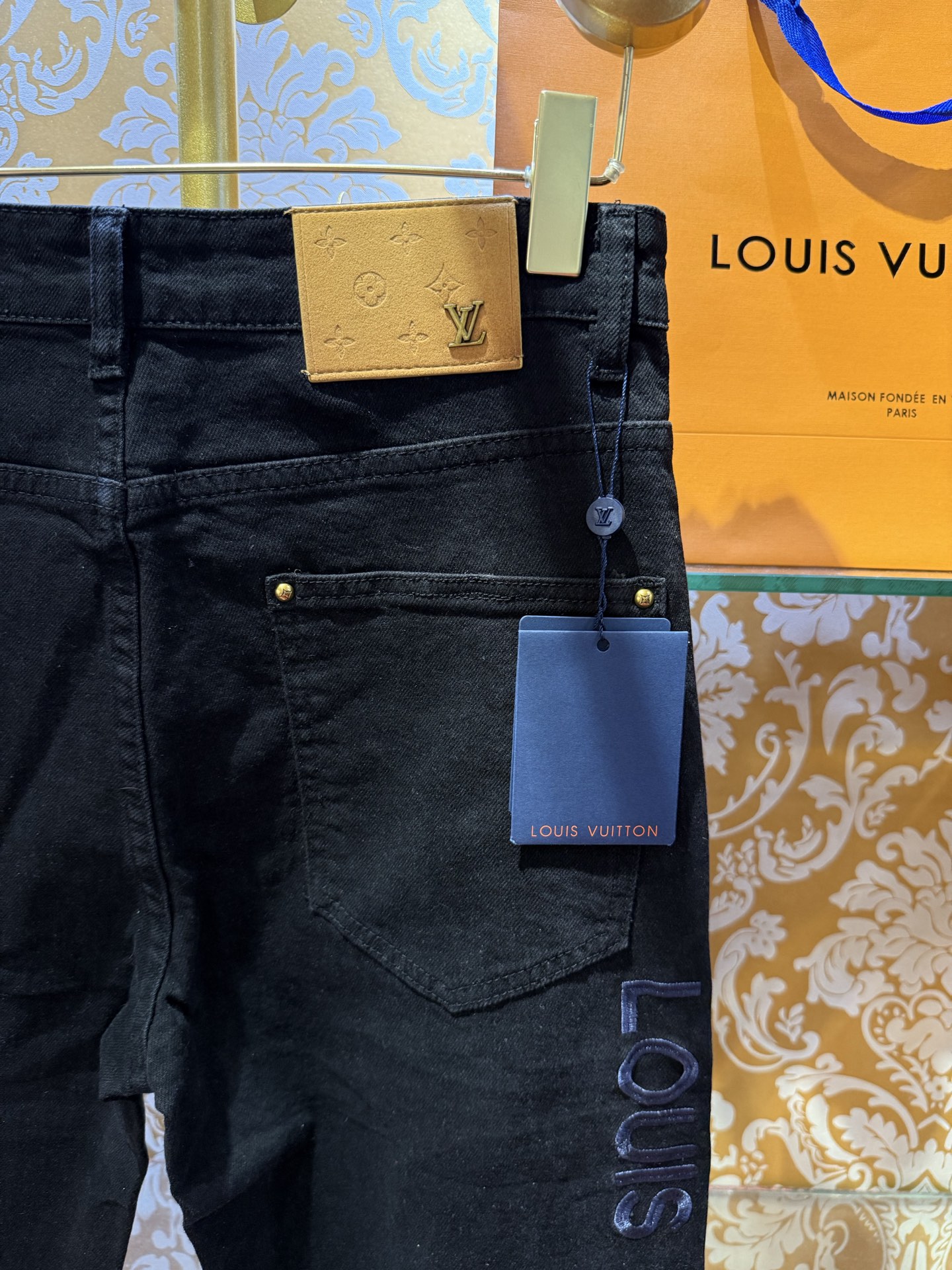 Louis Vuitton p400 限定版 牛仔パンツ