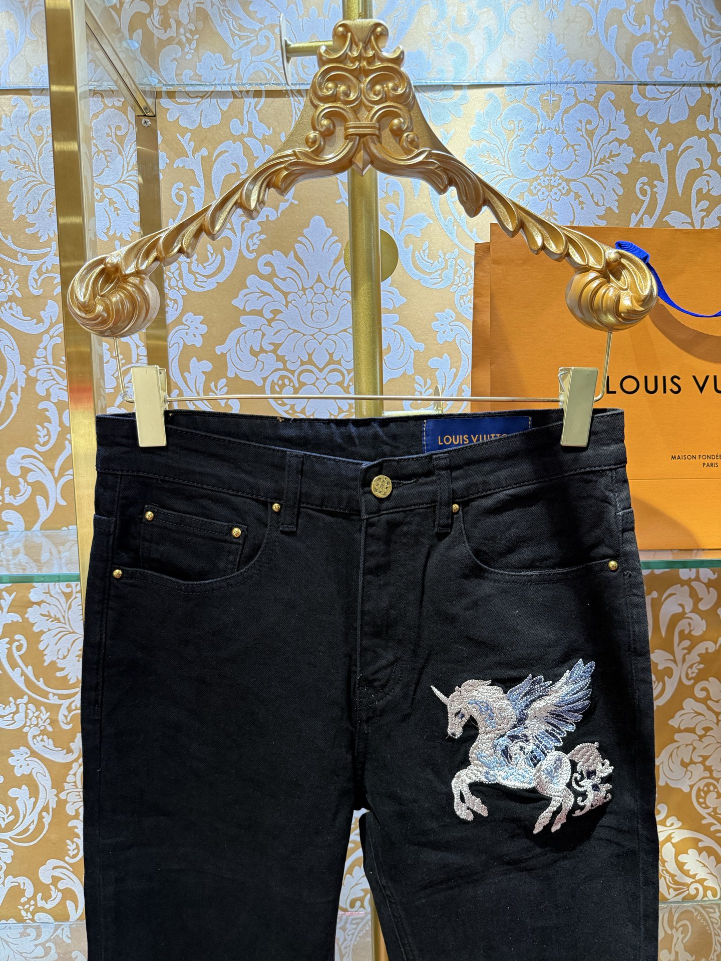 Louis Vuitton p400 限定版 牛仔パンツ