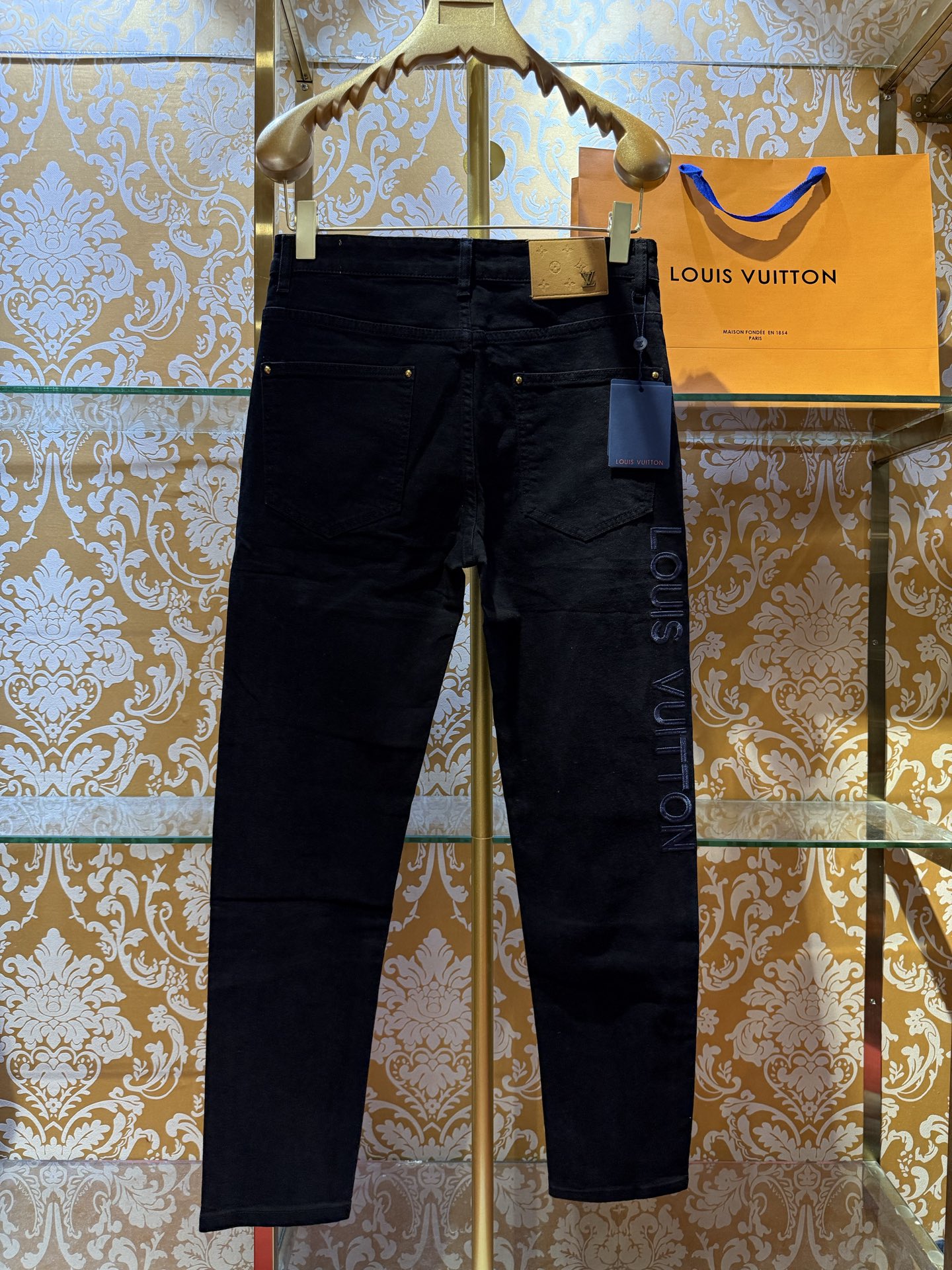 Louis Vuitton p400 限定版 牛仔パンツ