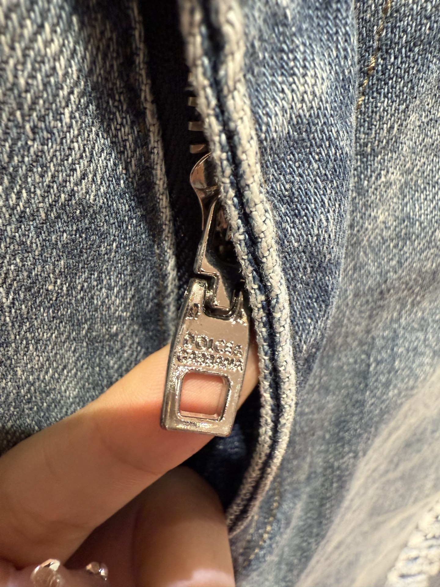 DOLCE & GABBANA p400 デニムパンツ - 修身小直筒デザイン