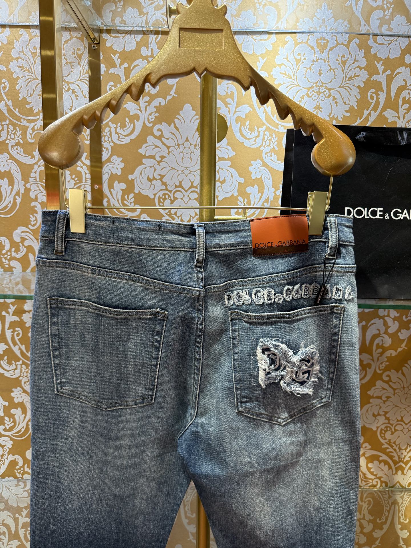 DOLCE & GABBANA p400 デニムパンツ - 修身小直筒デザイン