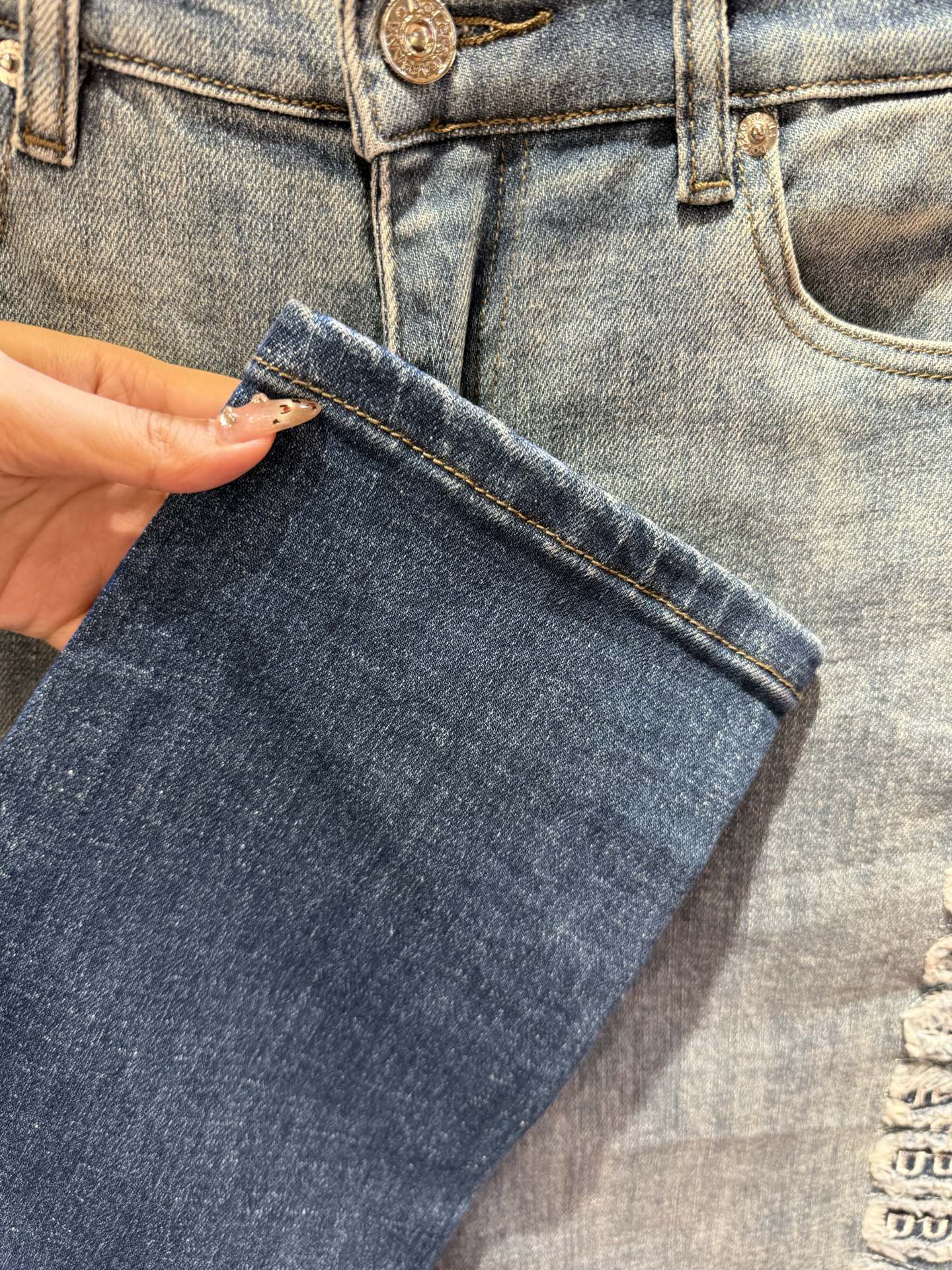 DOLCE & GABBANA p400 デニムパンツ - 修身小直筒デザイン