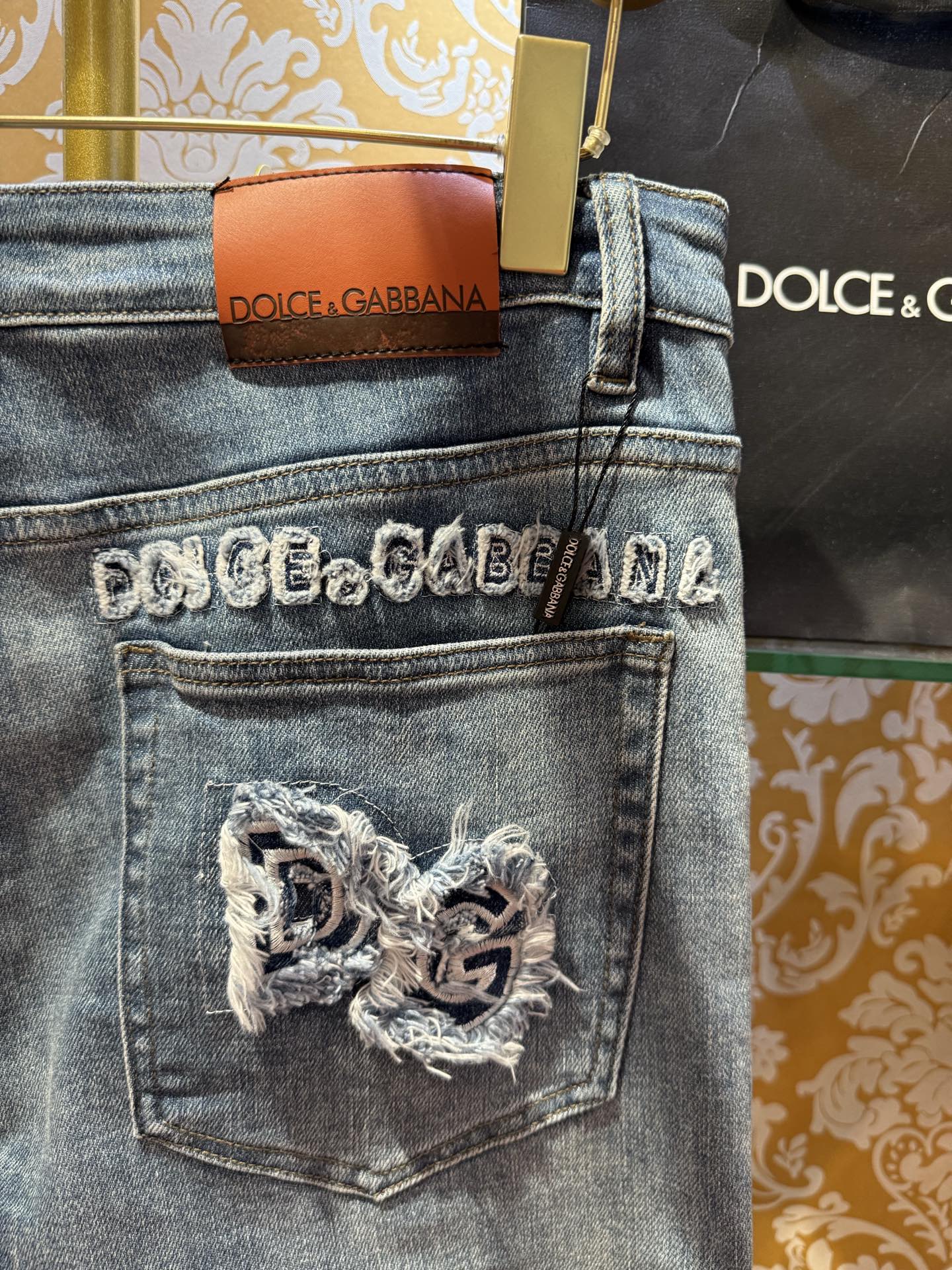 DOLCE & GABBANA p400 デニムパンツ - 修身小直筒デザイン