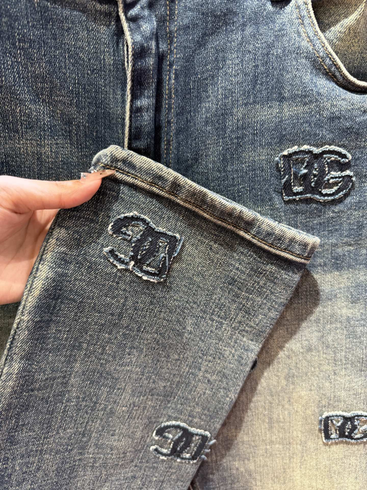 DOLCE & GABBANA p400 修身小直筒牛仔裤