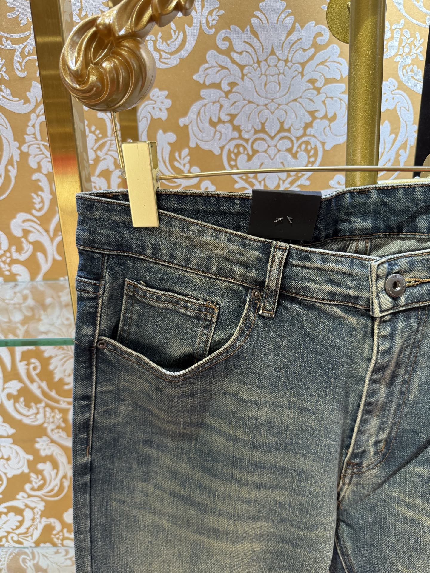 DOLCE & GABBANA p400 デニムパンツ - 修身小直筒デザイン