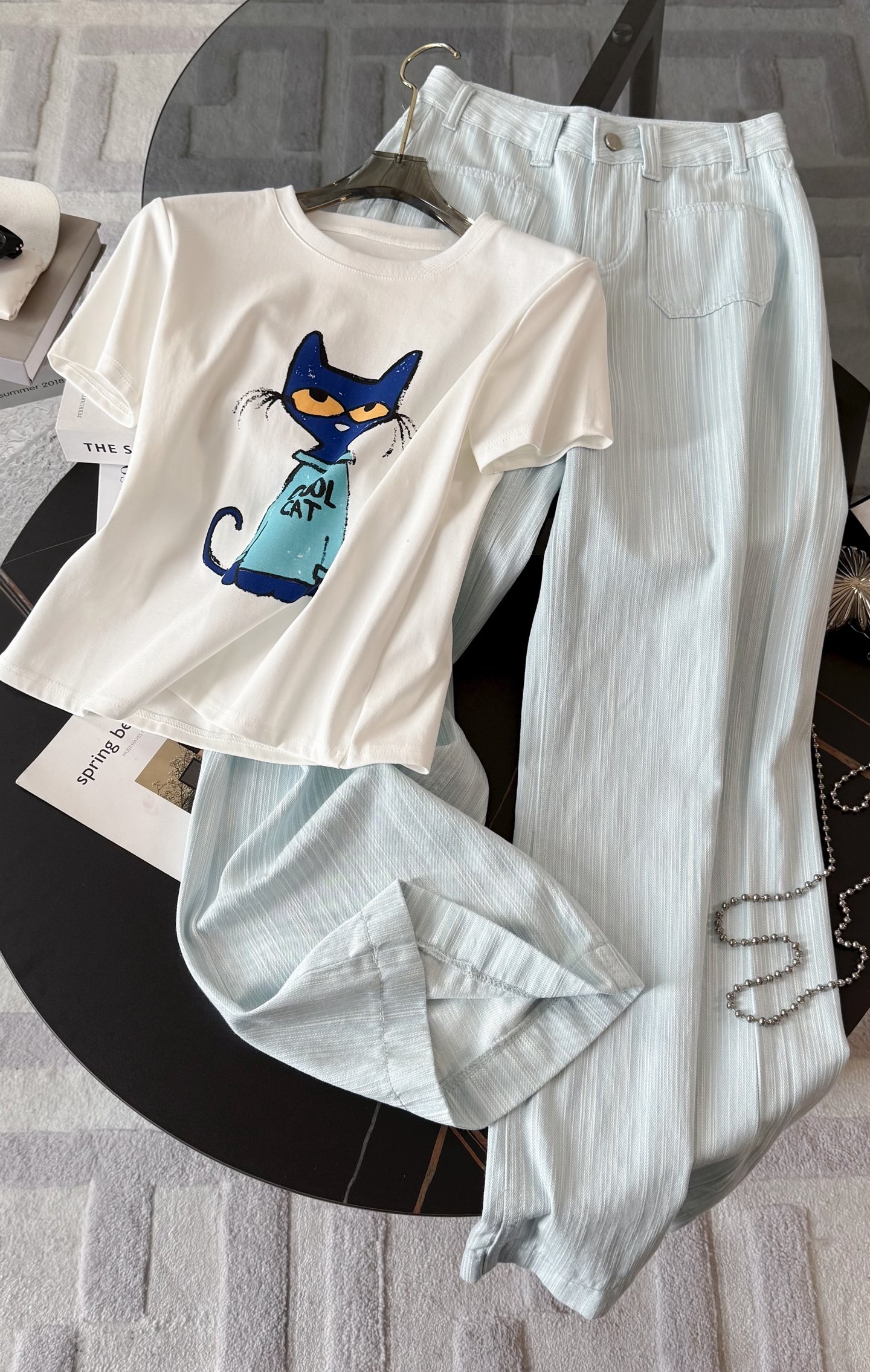 High-Quality Female Summer T-Shirt Suit with Size Adjustments for Perfect Fit - 图片 7