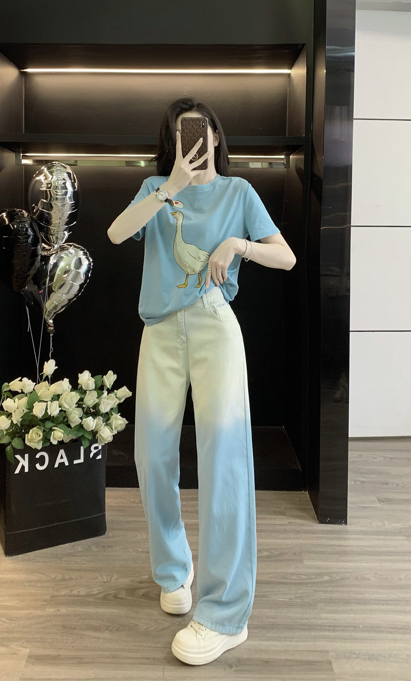 High-Quality Female Summer T-Shirt Suit with Support Swaps and Packaged Max - 图片 2