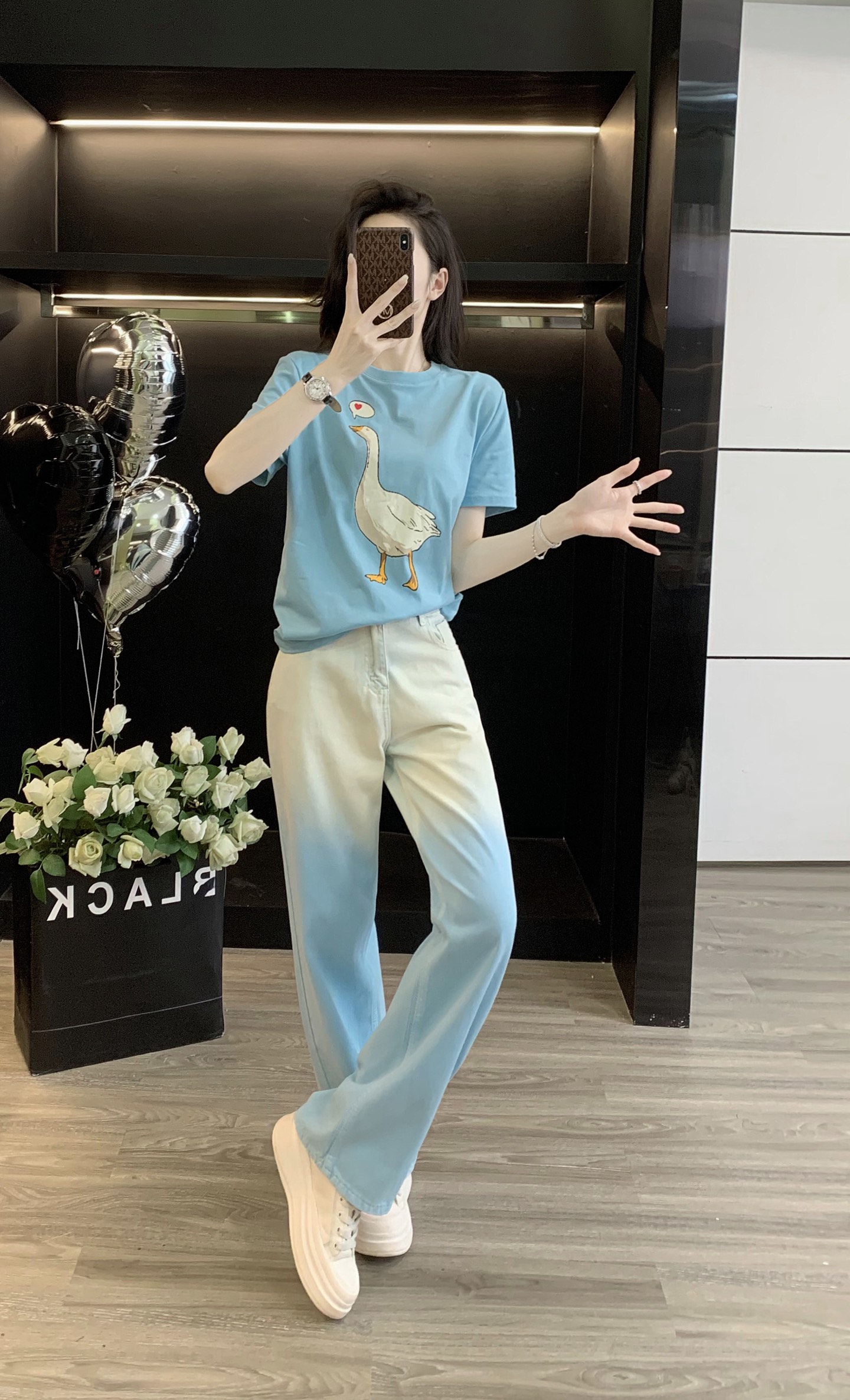 High-Quality Female Summer T-Shirt Suit with Support Swaps and Packaged Max - 图片 4