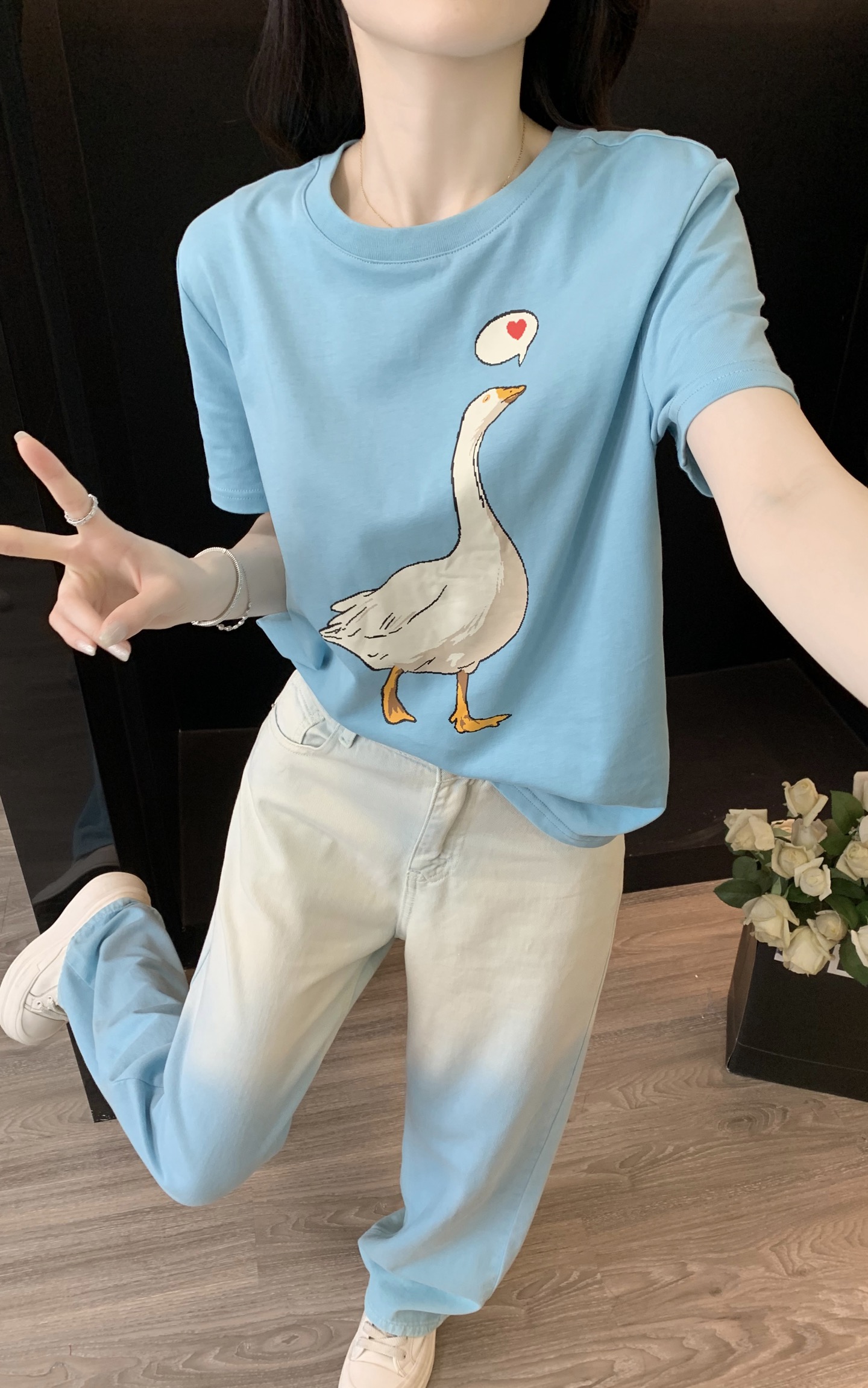High-Quality Female Summer T-Shirt Suit with Support Swaps and Packaged Max - 图片 7