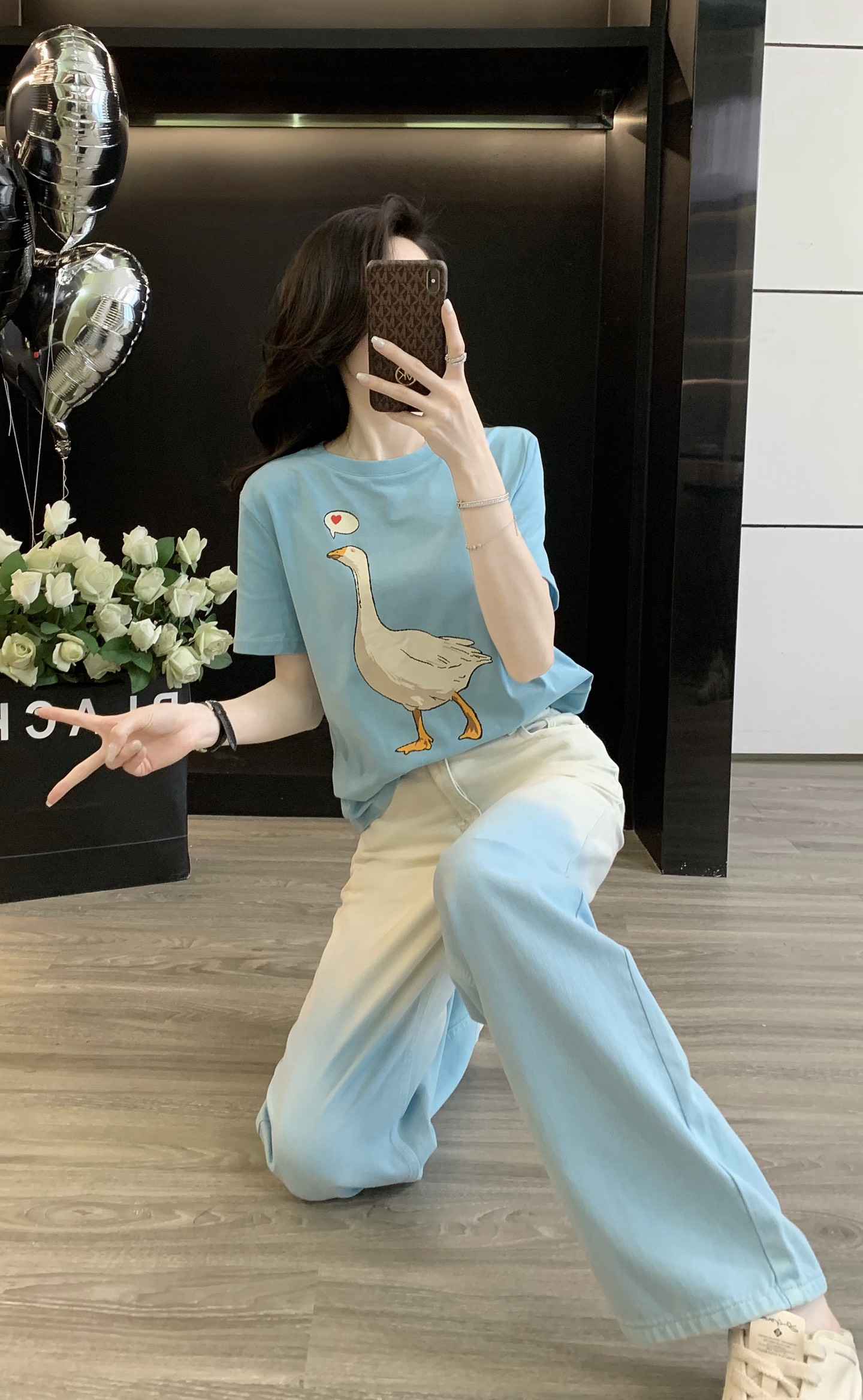 High-Quality Female Summer T-Shirt Suit with Support Swaps and Packaged Max - 图片 6