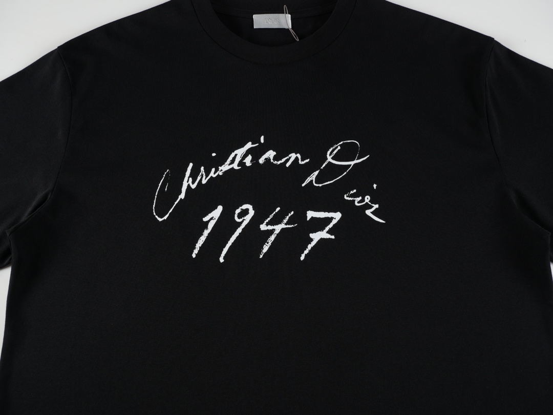 Dior 1947 Printed Cotton T-Shirt - Short Sleeve, Round Neck, Unisex Style 5 a1753441965302 3088